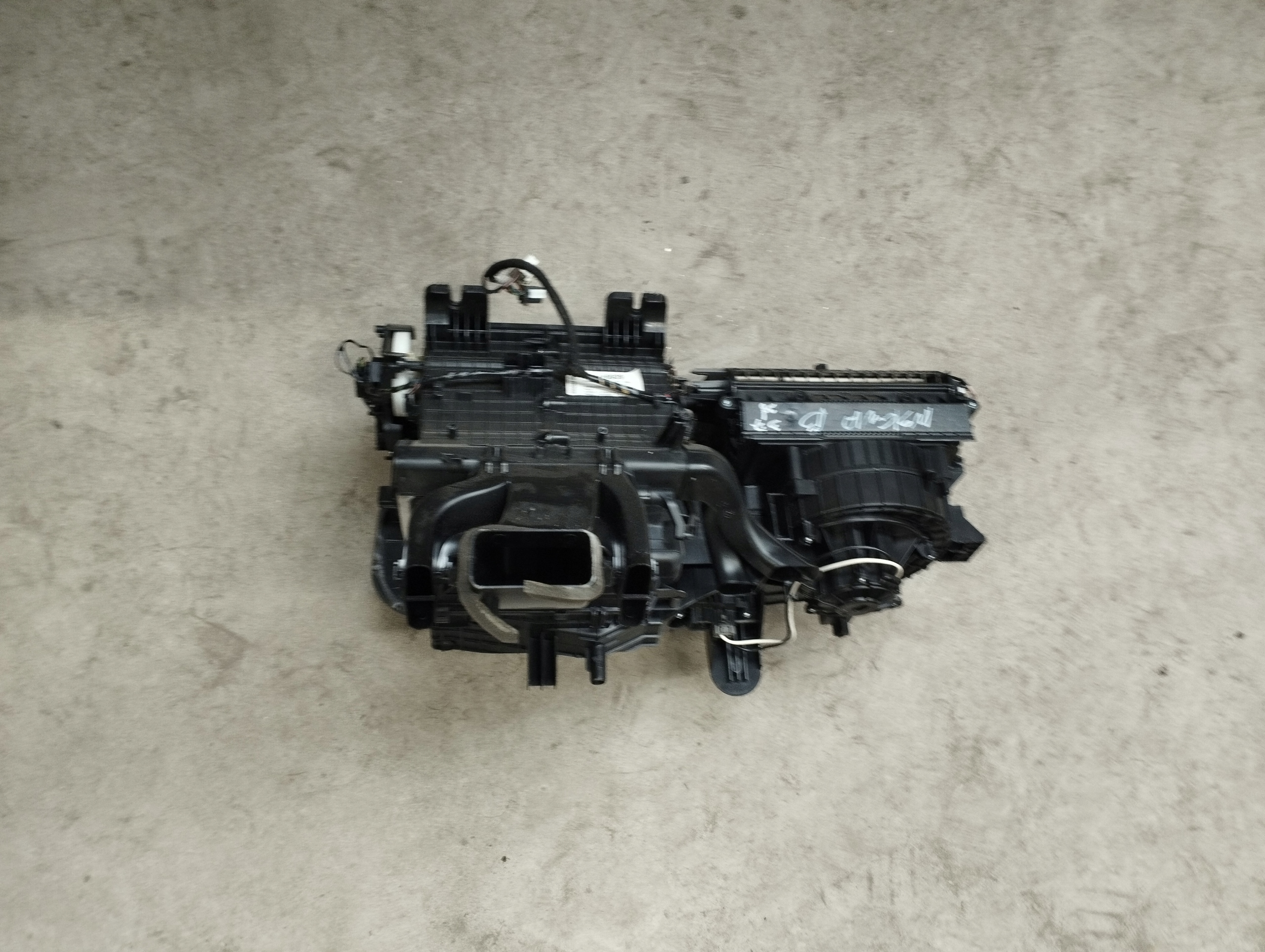 opel INSIGNIA B радиатор отопителя 39126939