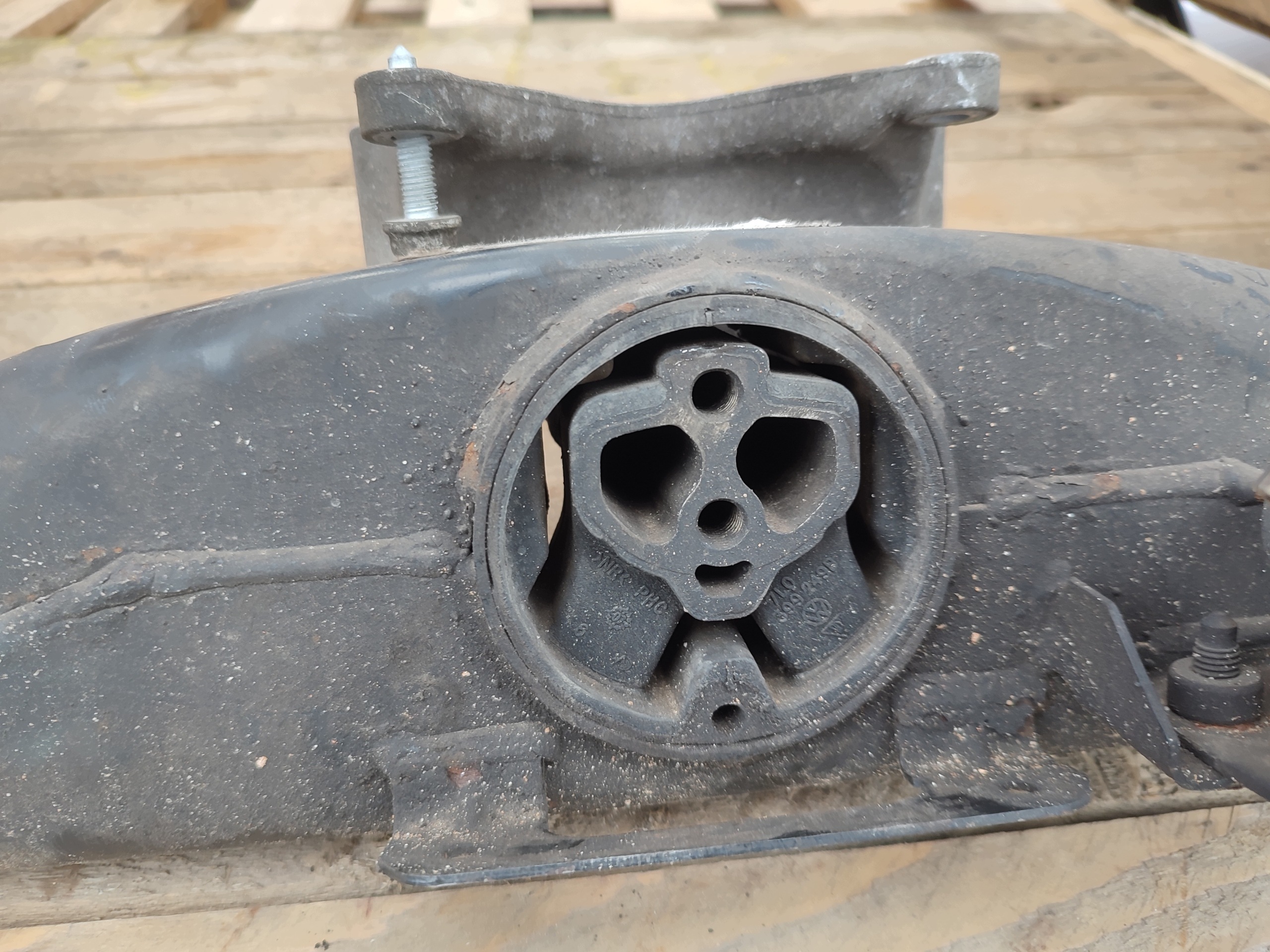 Supporto RINFORZO PARAURTI cambio ingranaggi Audi Q7 4L 3.0 TDI