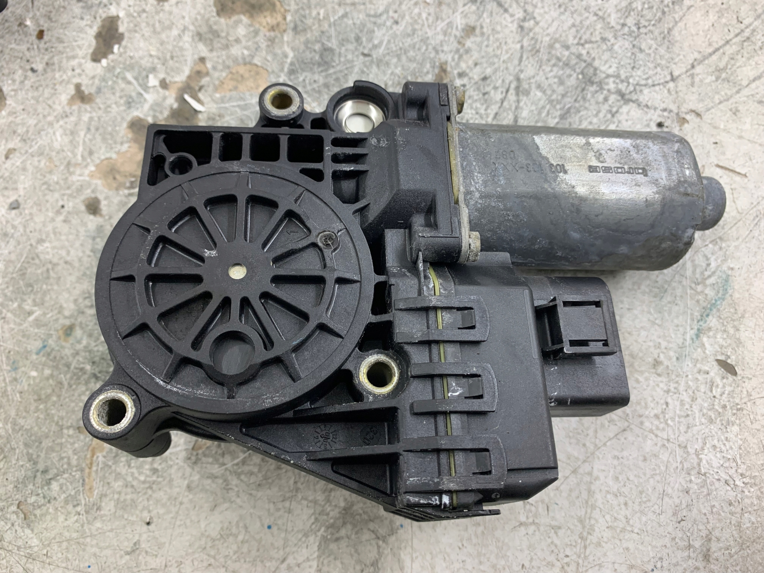 AUDI A4 B5 mini motor windows right front 0130821786