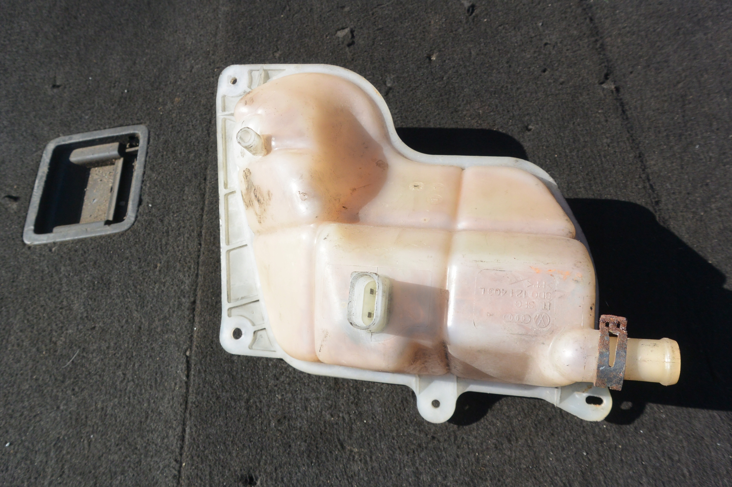 RÉSERVOIR EAU VW PASSAT B5 SKODA SUPERB