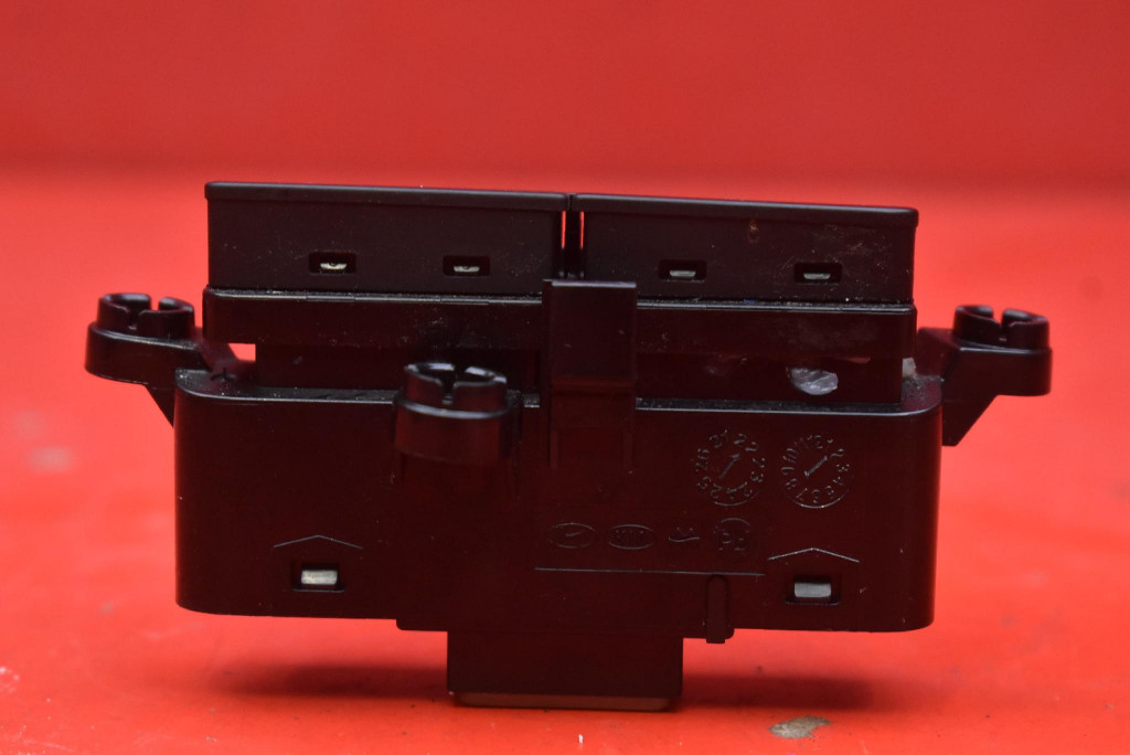 PANEL switch DRIVE MODE AUTO HOLD 93310R2020 KIA SPORTAGE 5 V 21-25