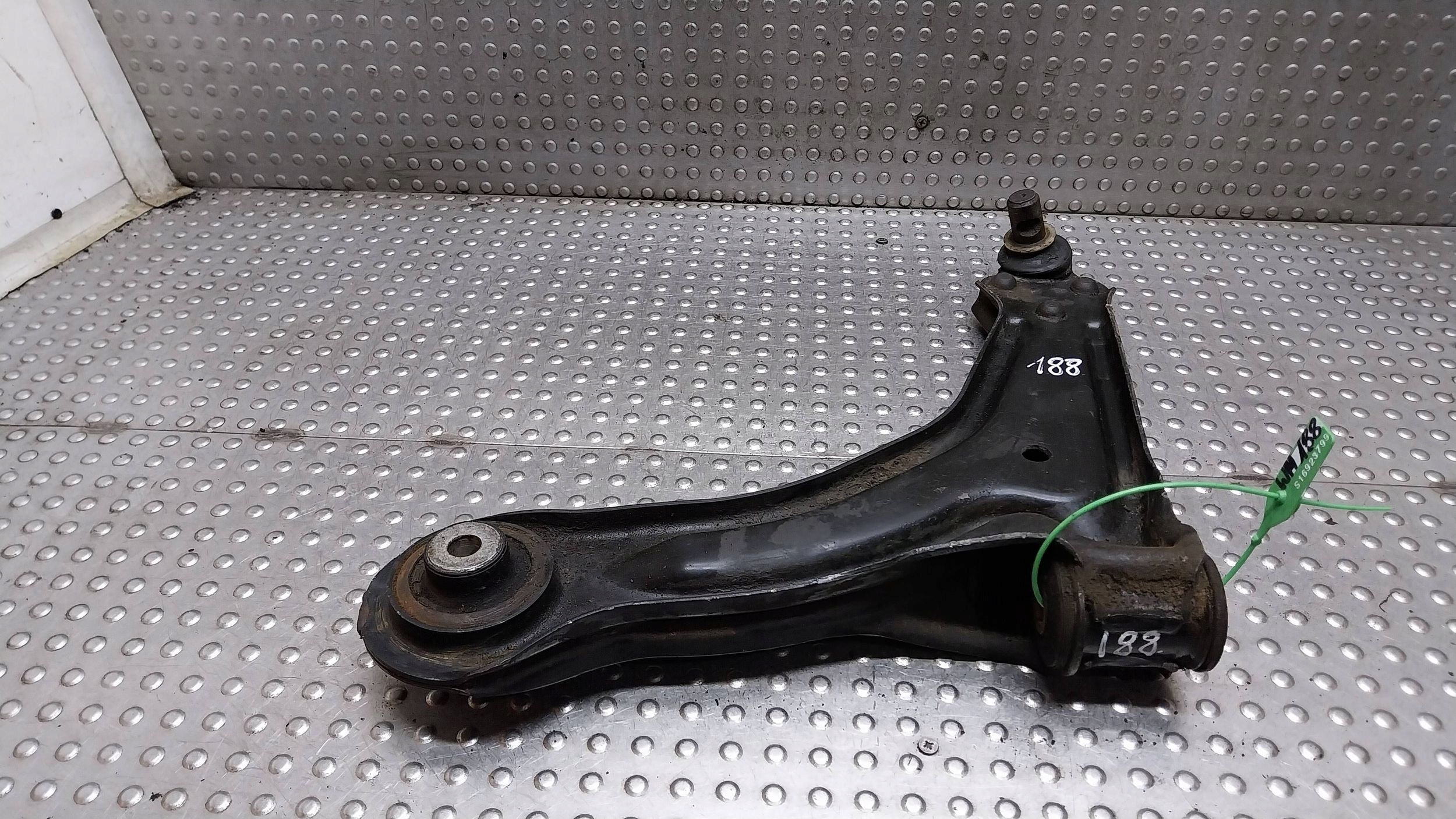 arm left front A6383300010 MERCEDES VITO W638 96-03