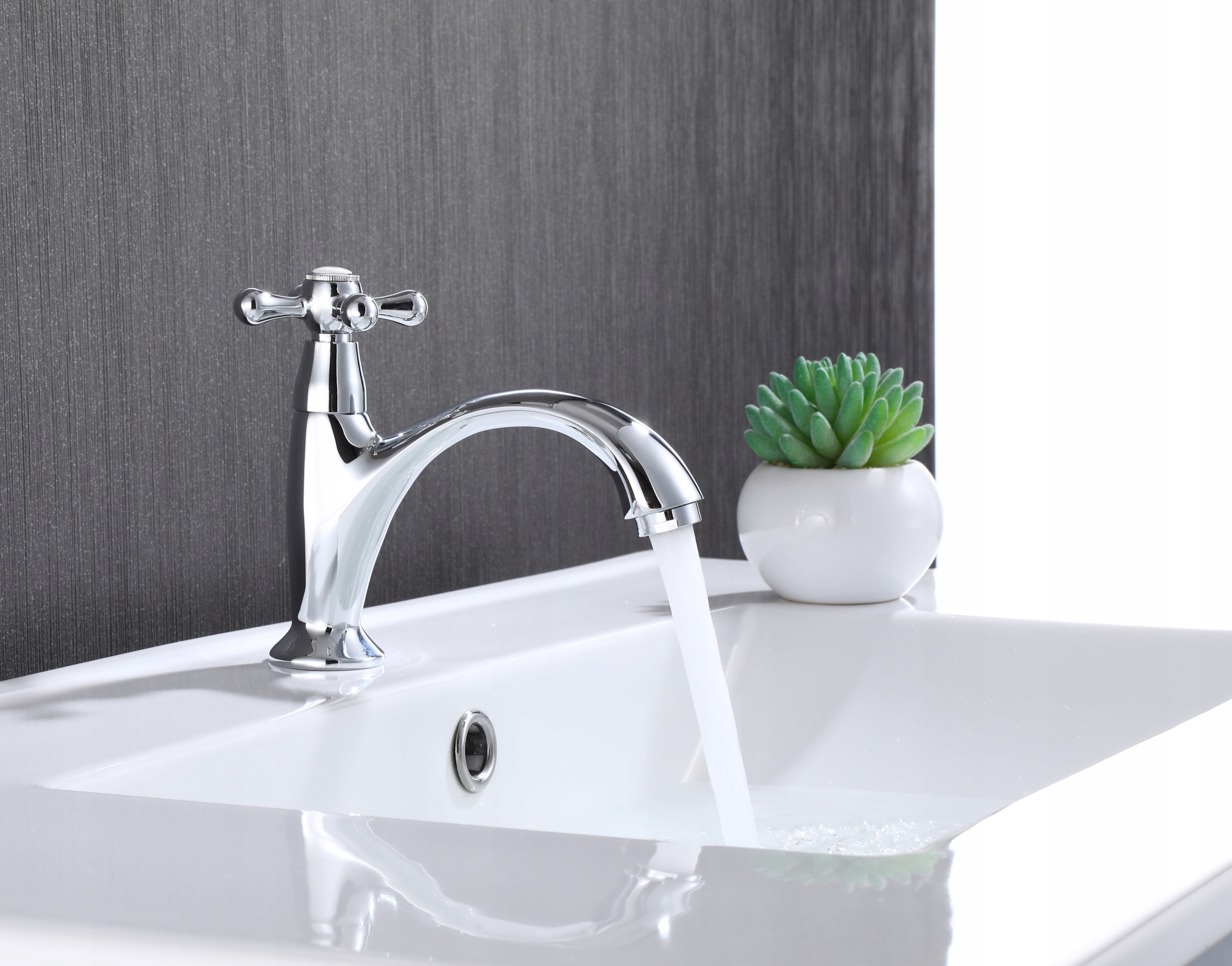 Bateria umywalkowa retro SEINA Kolor srebrny