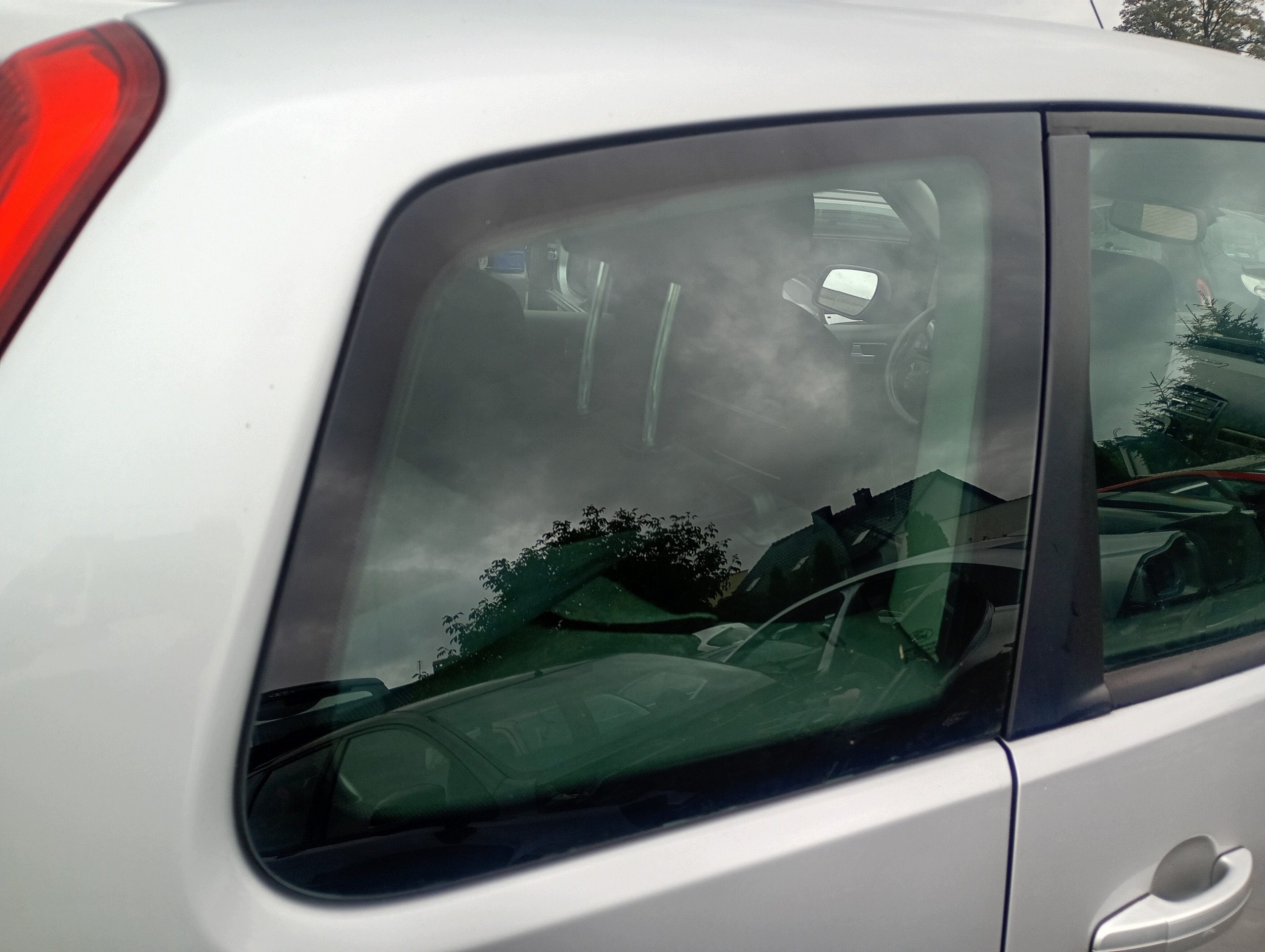 window side bodywork right rear rear part Ford C-MAX 1 and FL 07-11