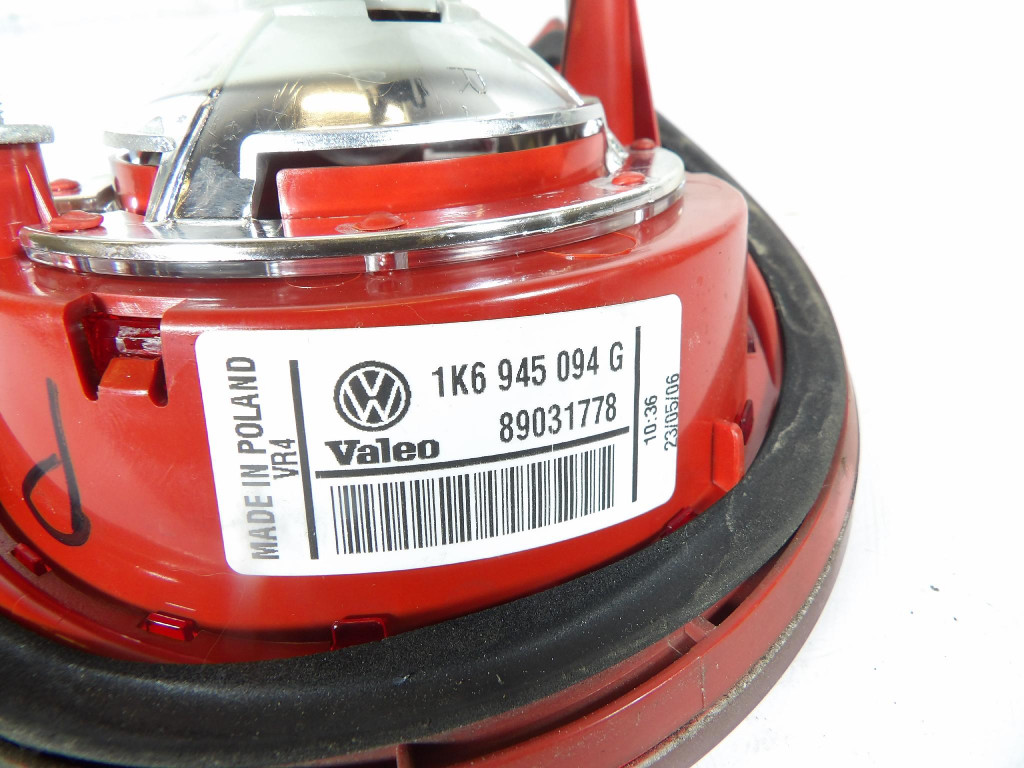 VW GOLF 5 V HB light rear part right Z bonnet 1K6945094G