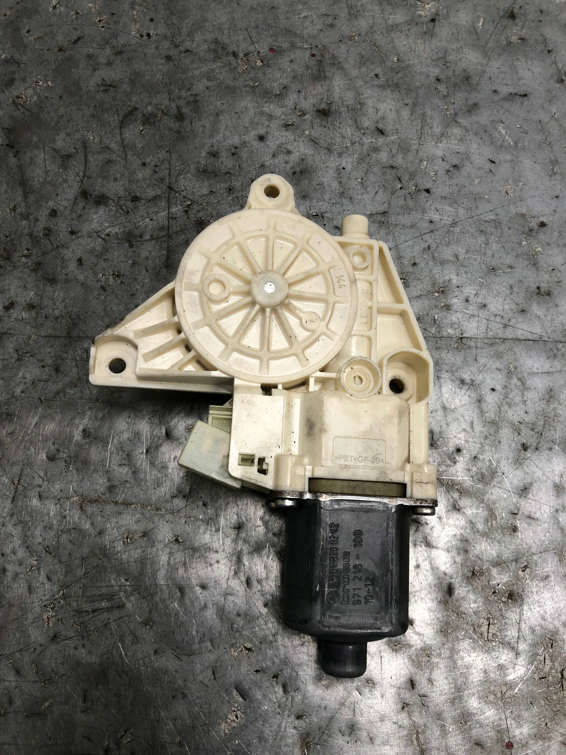 mini motor windows right front MERCEDES W212 A2048200242