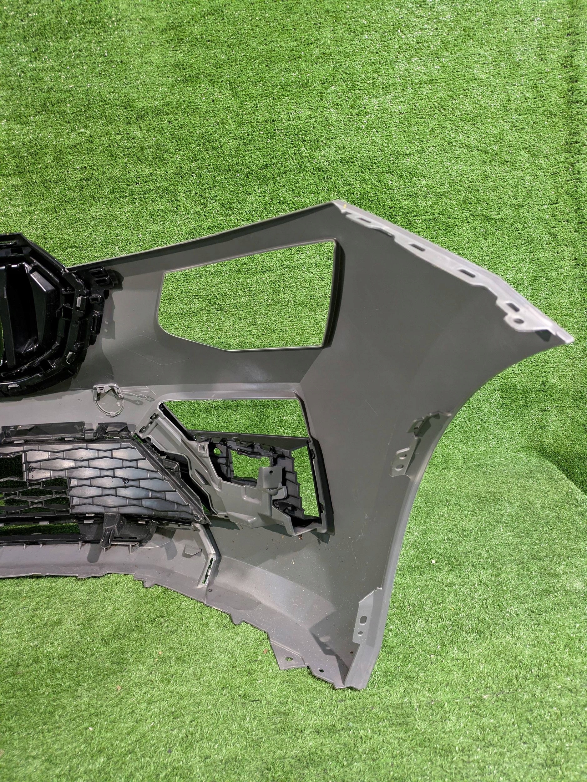 front bumper front SKODA KAMIQ LIFT 23- without PDC NR.Z23