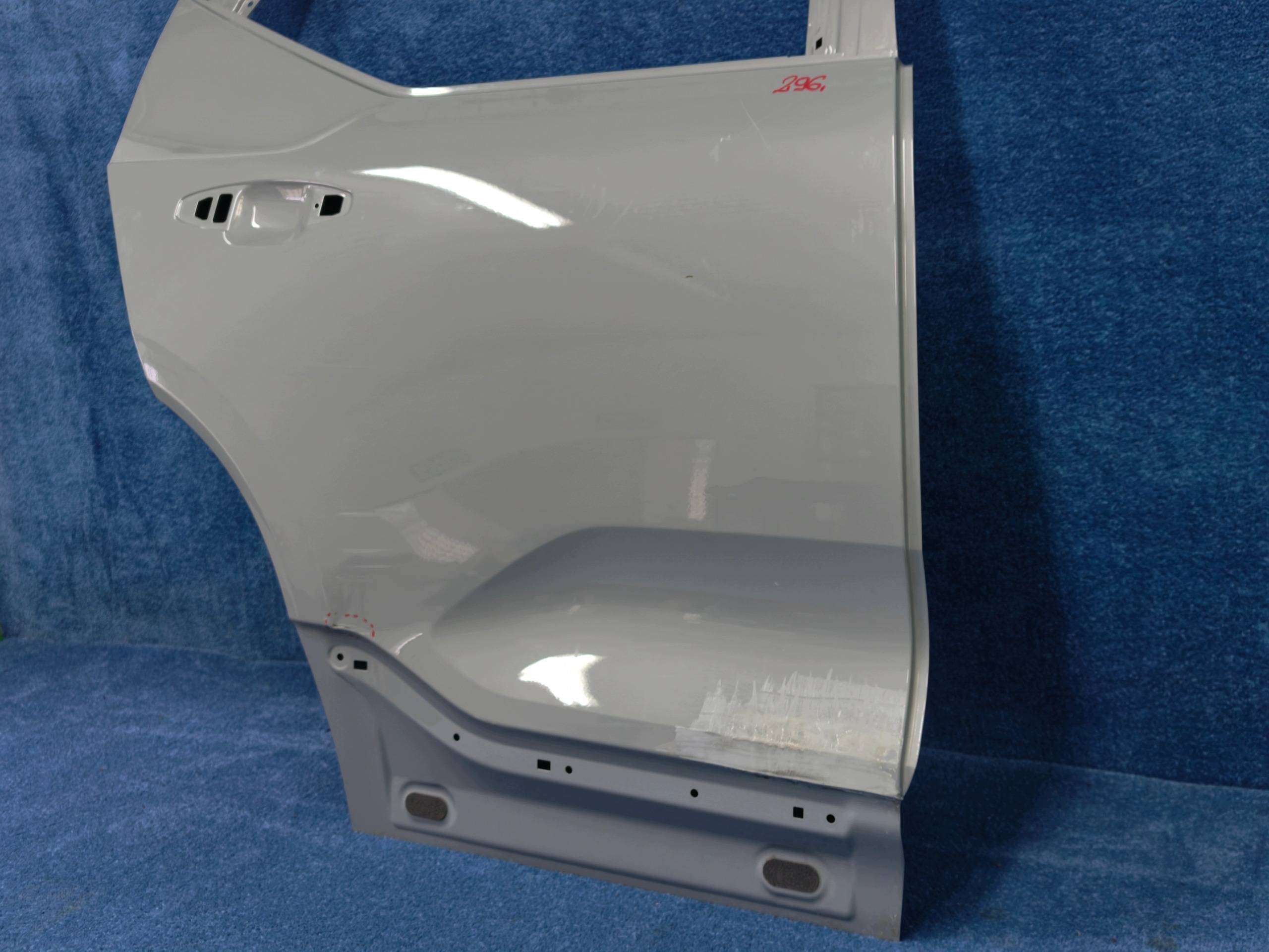 VOLVO XC40 17- door right rear part right rear.