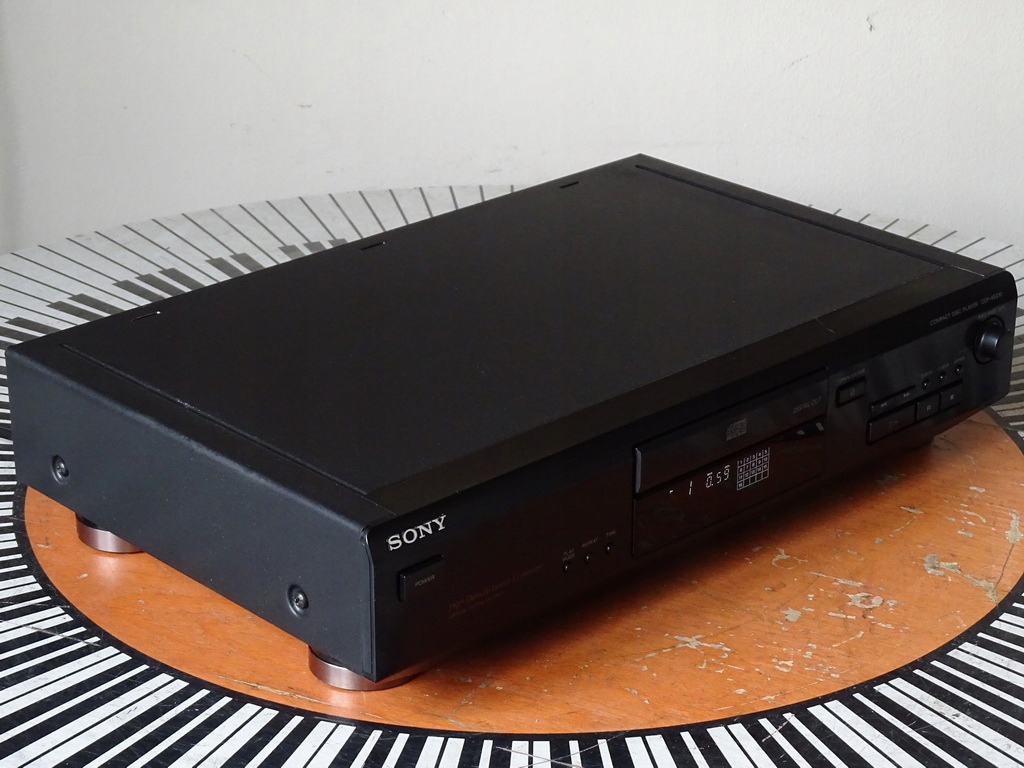 Sony CDP-XE210 . 0424 Model CDP XE 210