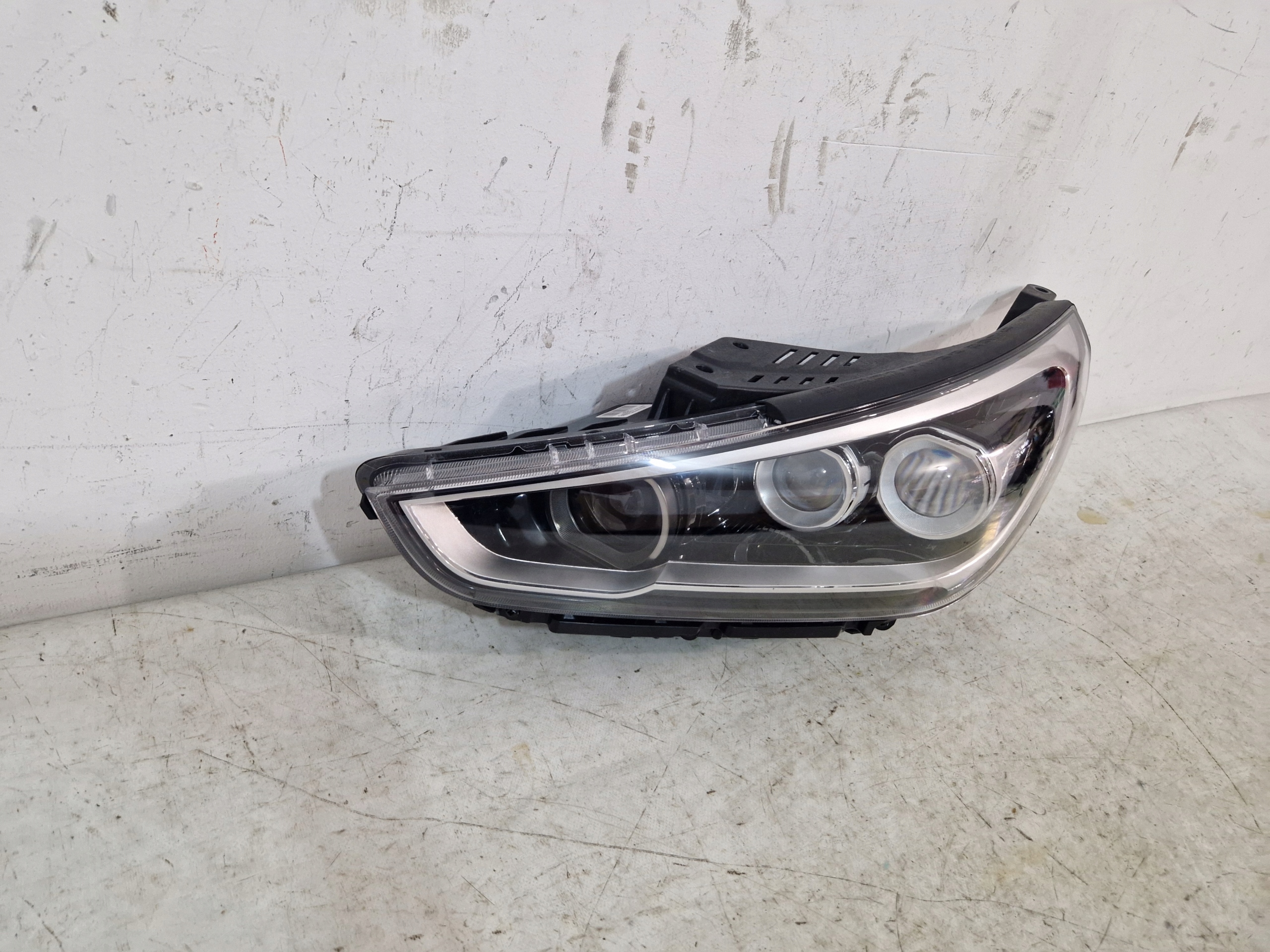 HYUNDAI I30 III 3 2017- light front left left front 92101-G4100