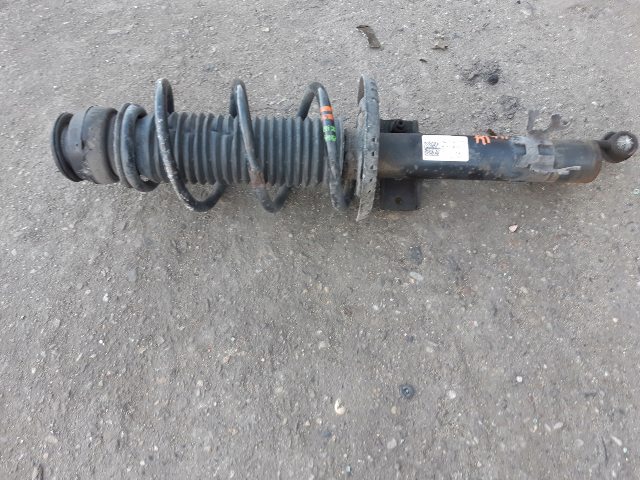AUDI A1 8X 1.6 TDI shock absorber front 6R0413031AP