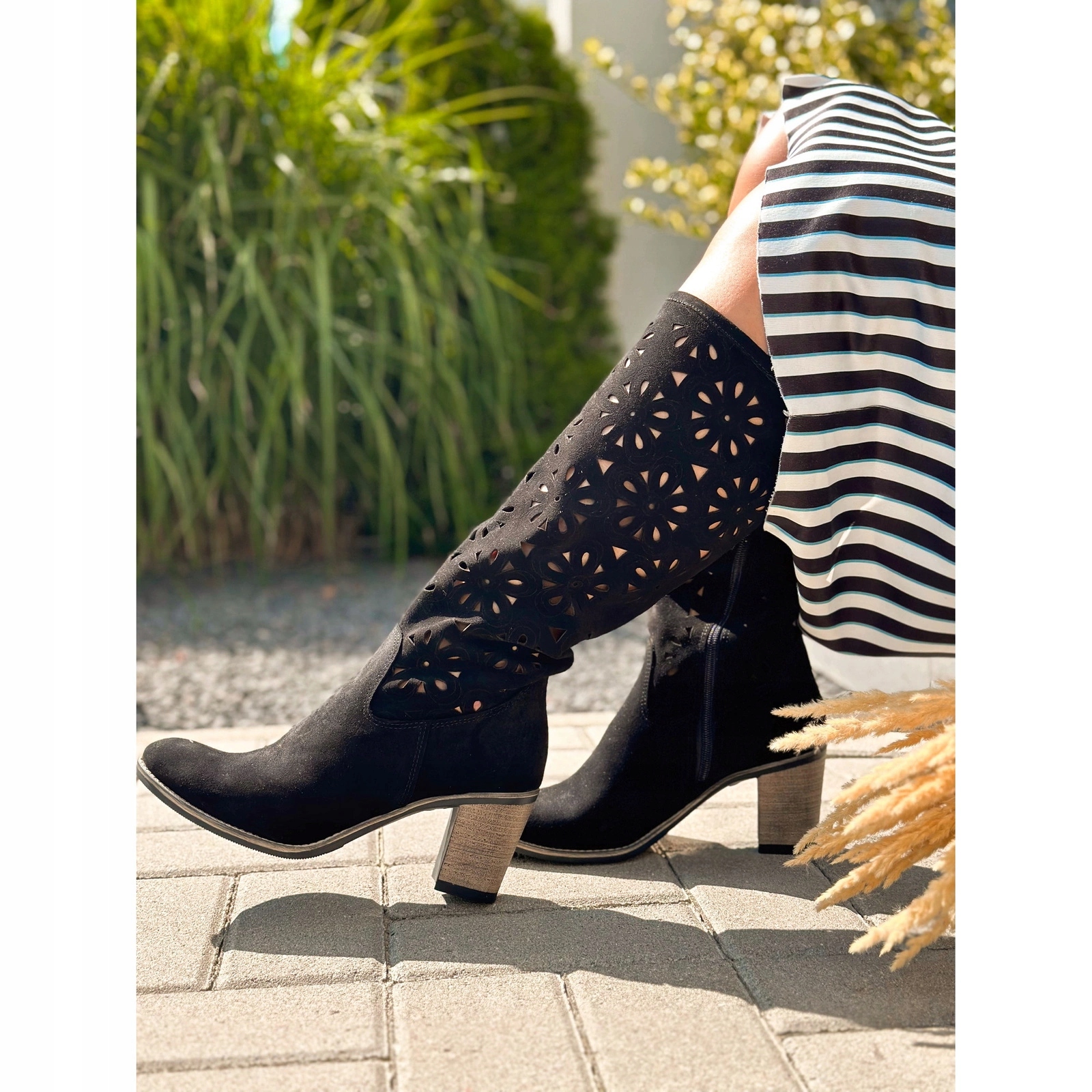 Kožené kozačky s ažurovým vzorem na podpatku, černá barva, styl boho 35