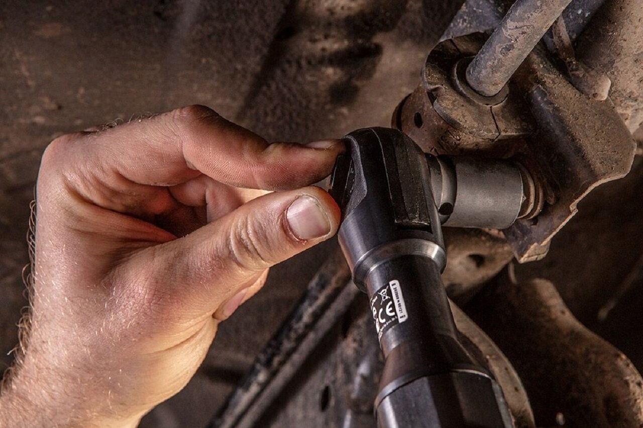 Klucz pneumatyczny NEO 14-012 Zasilanie pneumatyczne