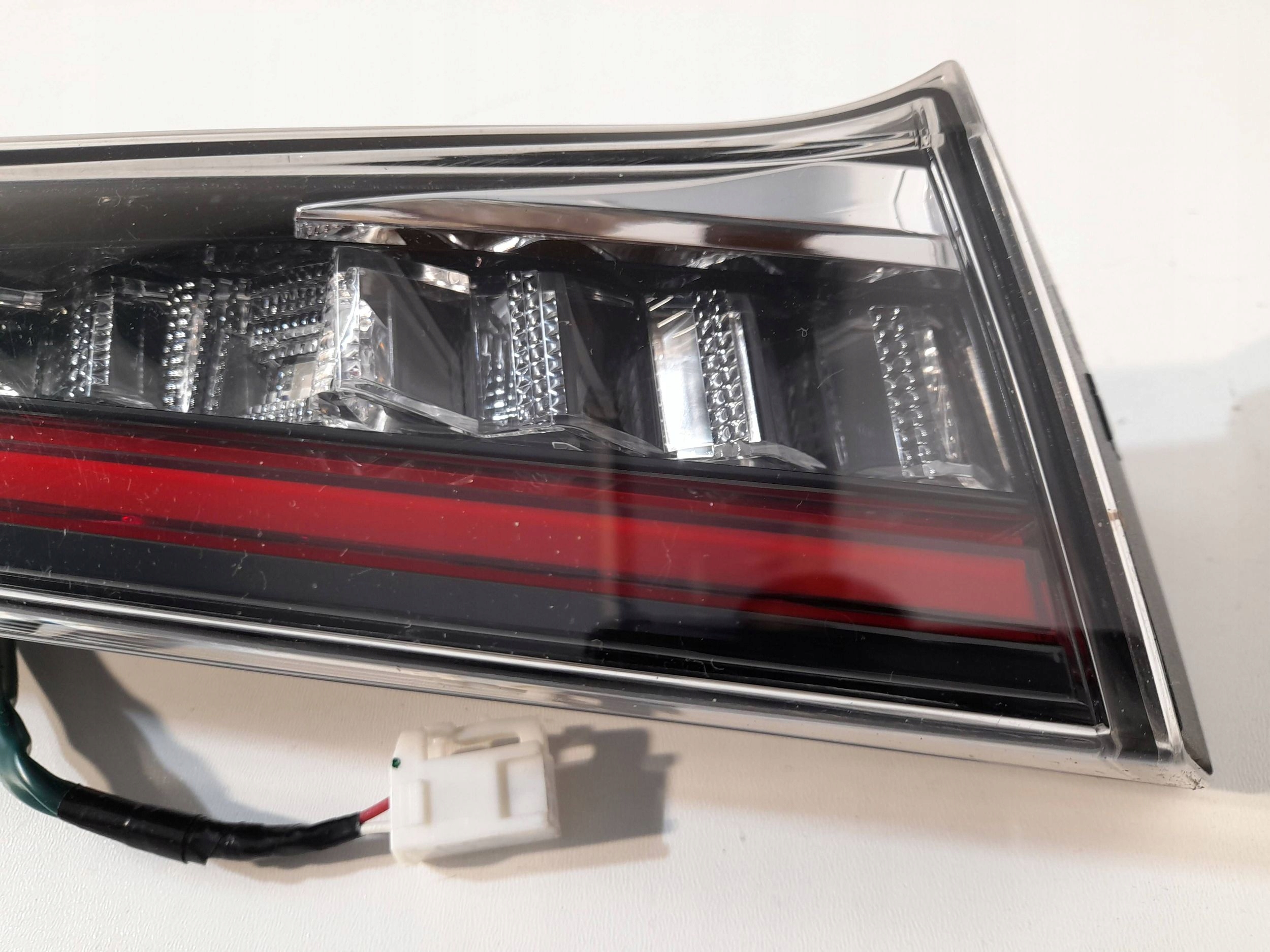 Toyota Corolla E210 E21 light rear left Hatchback to the bonnet (R298)