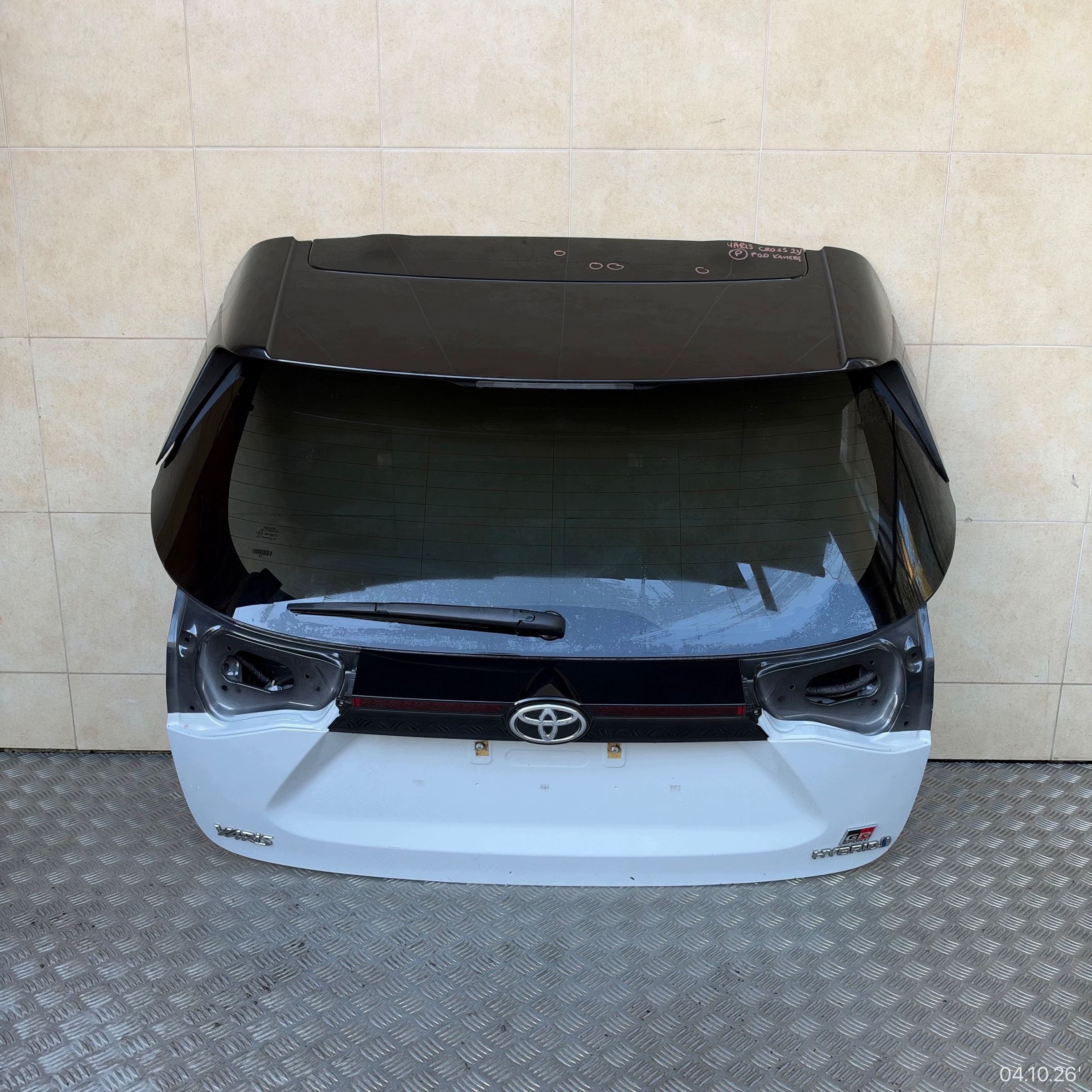 boot doors complete TOYOTA YARIS CROSS 2023 year below KAMERE