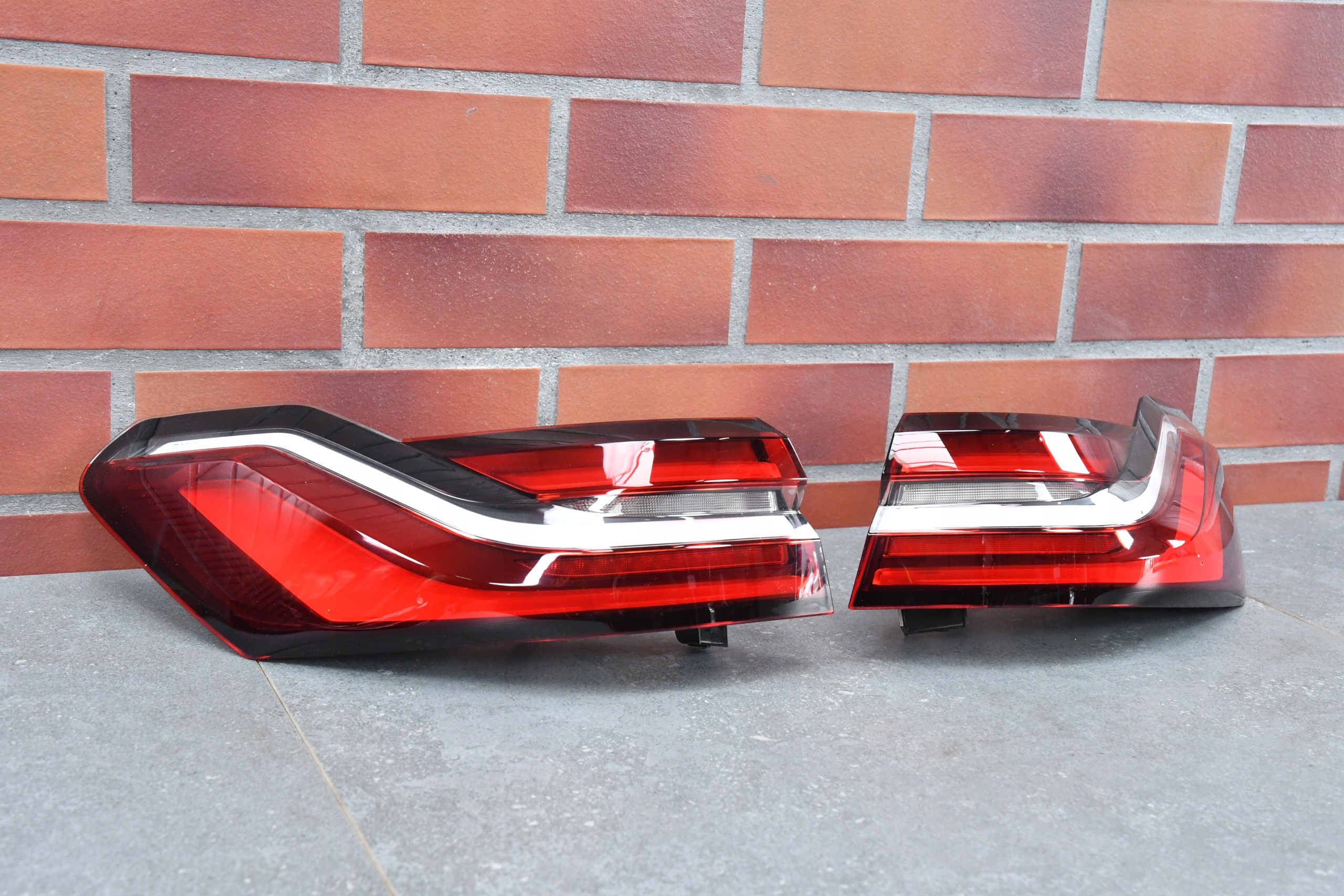 lights rear part rear. left right light BMW 5 G61 4170km