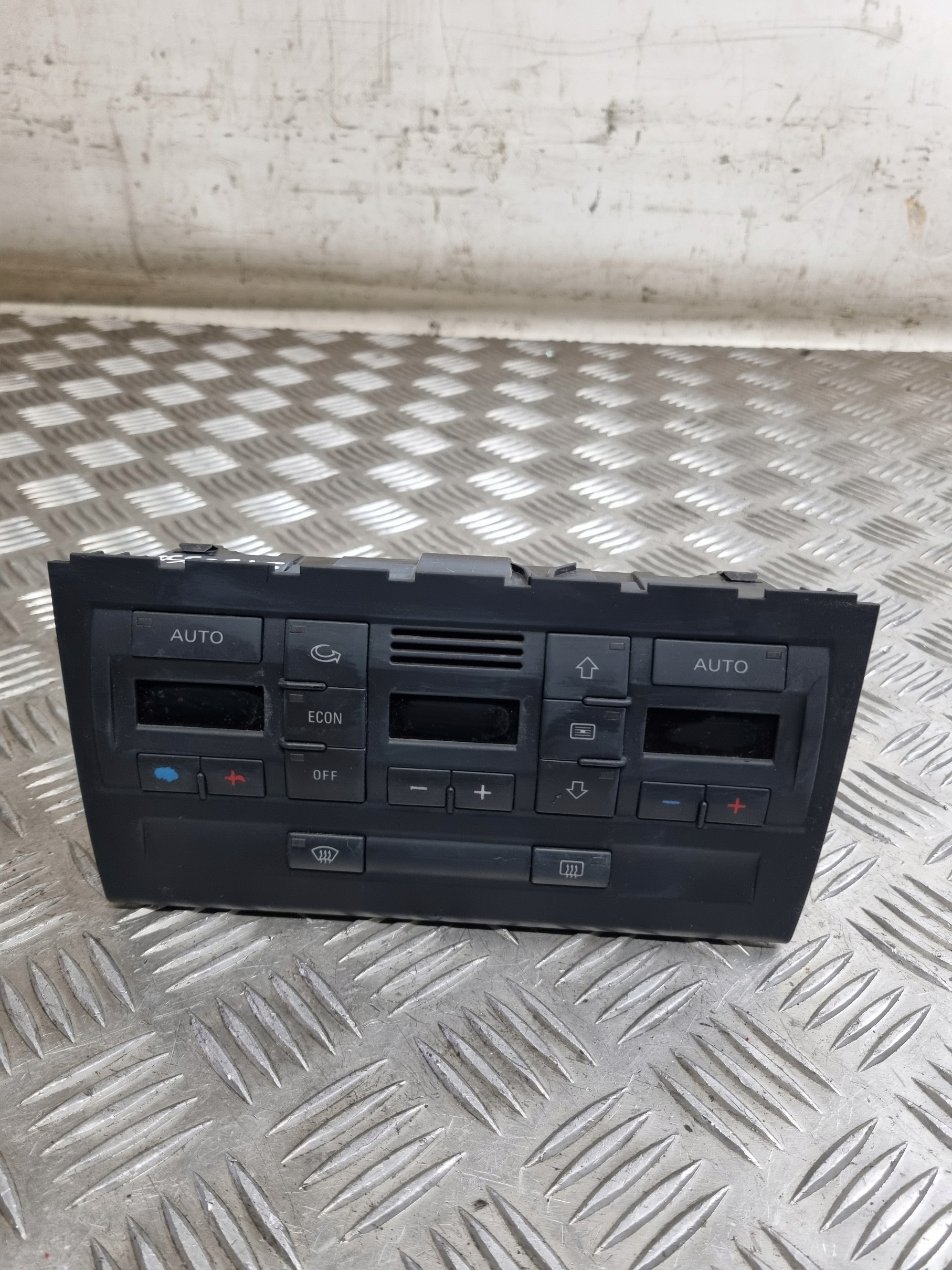 air conditioning control panel AUDI A4 B7
