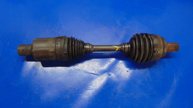 semi-axis left 4MATIC 3.0CDI MERCEDES C KLASA W204