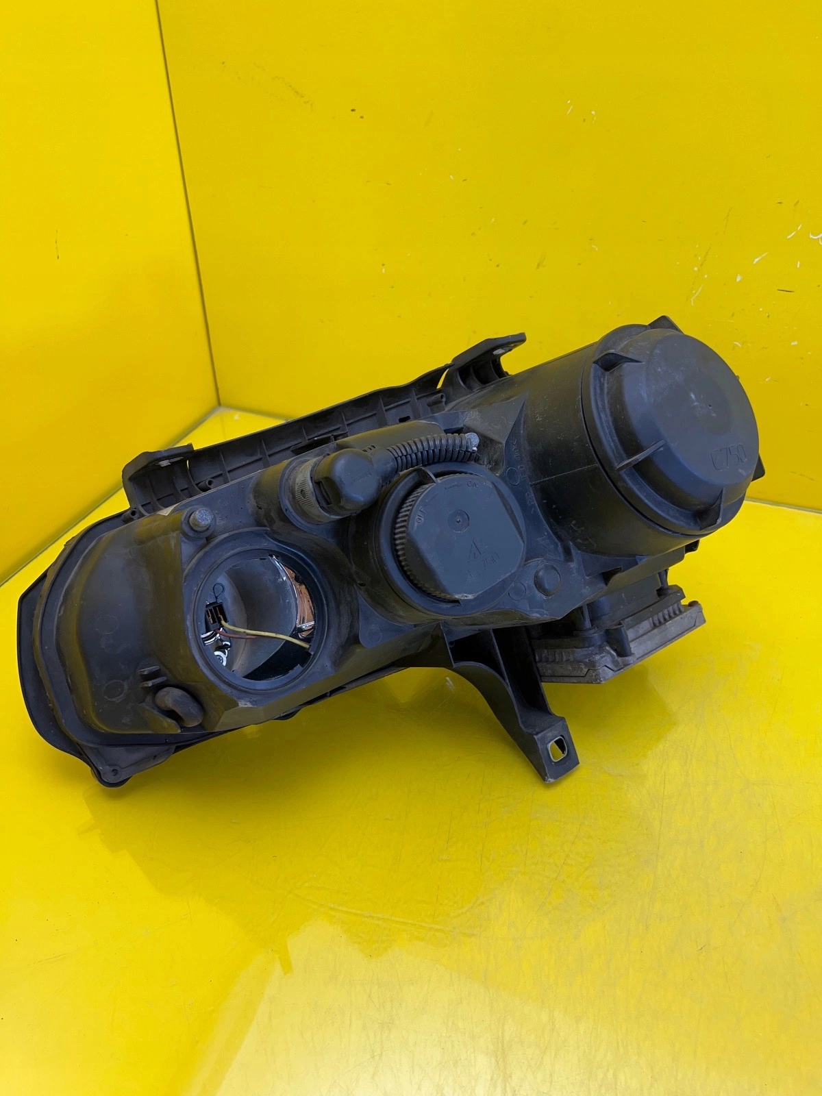 light right Alfa Romeo 159 Xenon 60683987