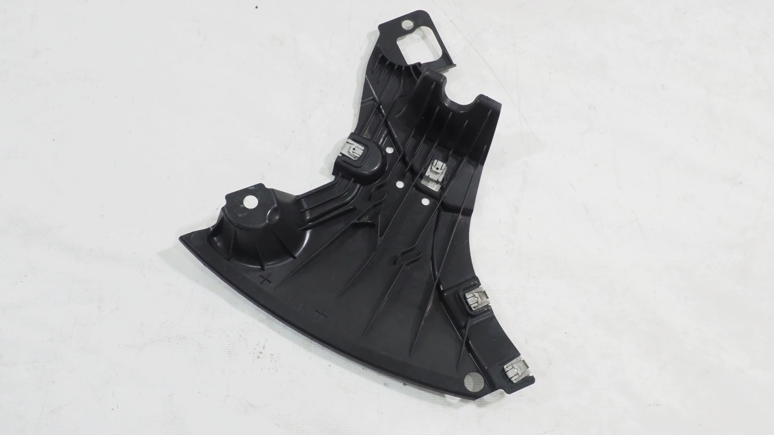 Mercedes C class W206 cover chassis left front A2065202300