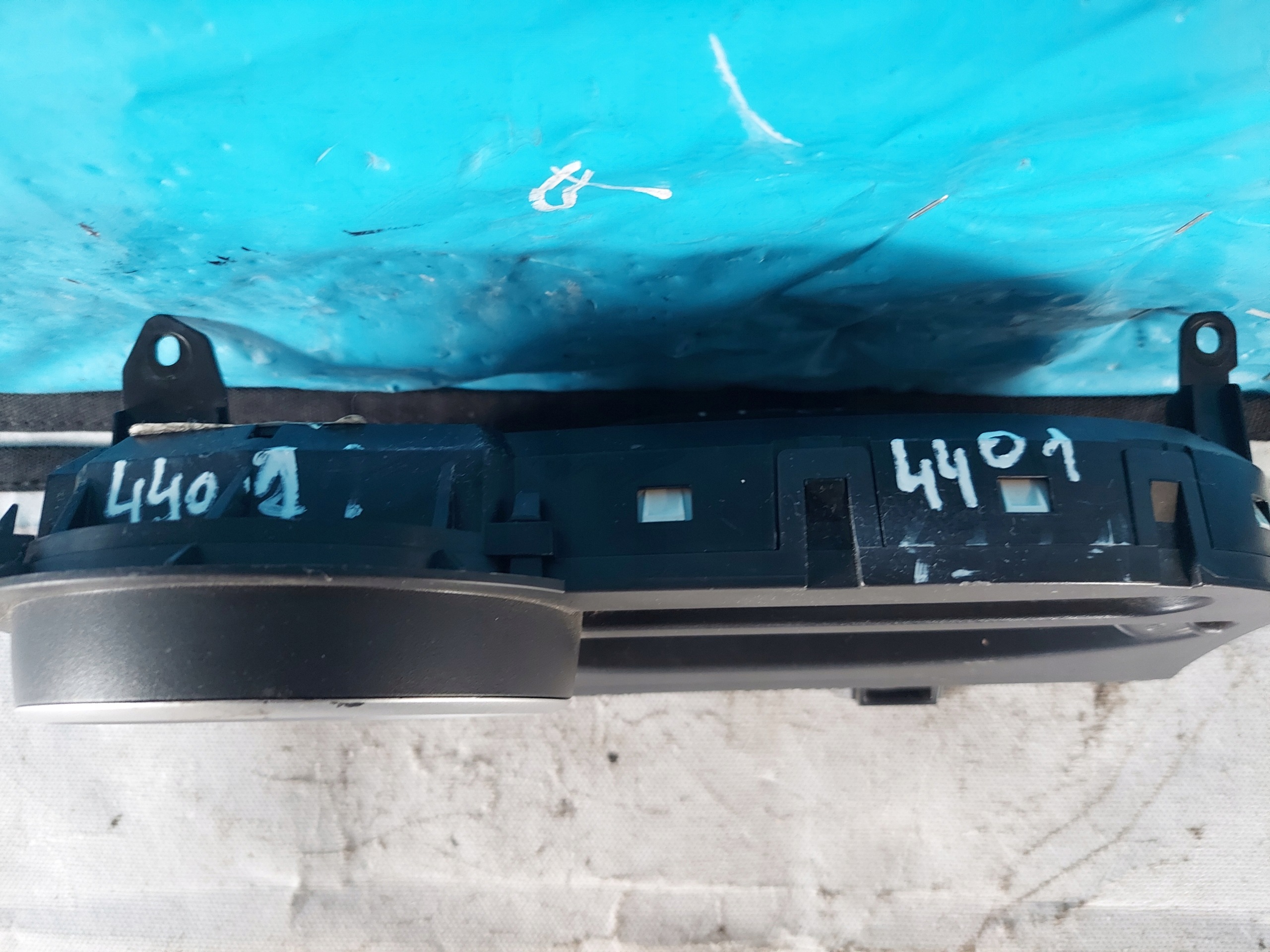 dials clock TWINGO II 1.2 B 8200725329