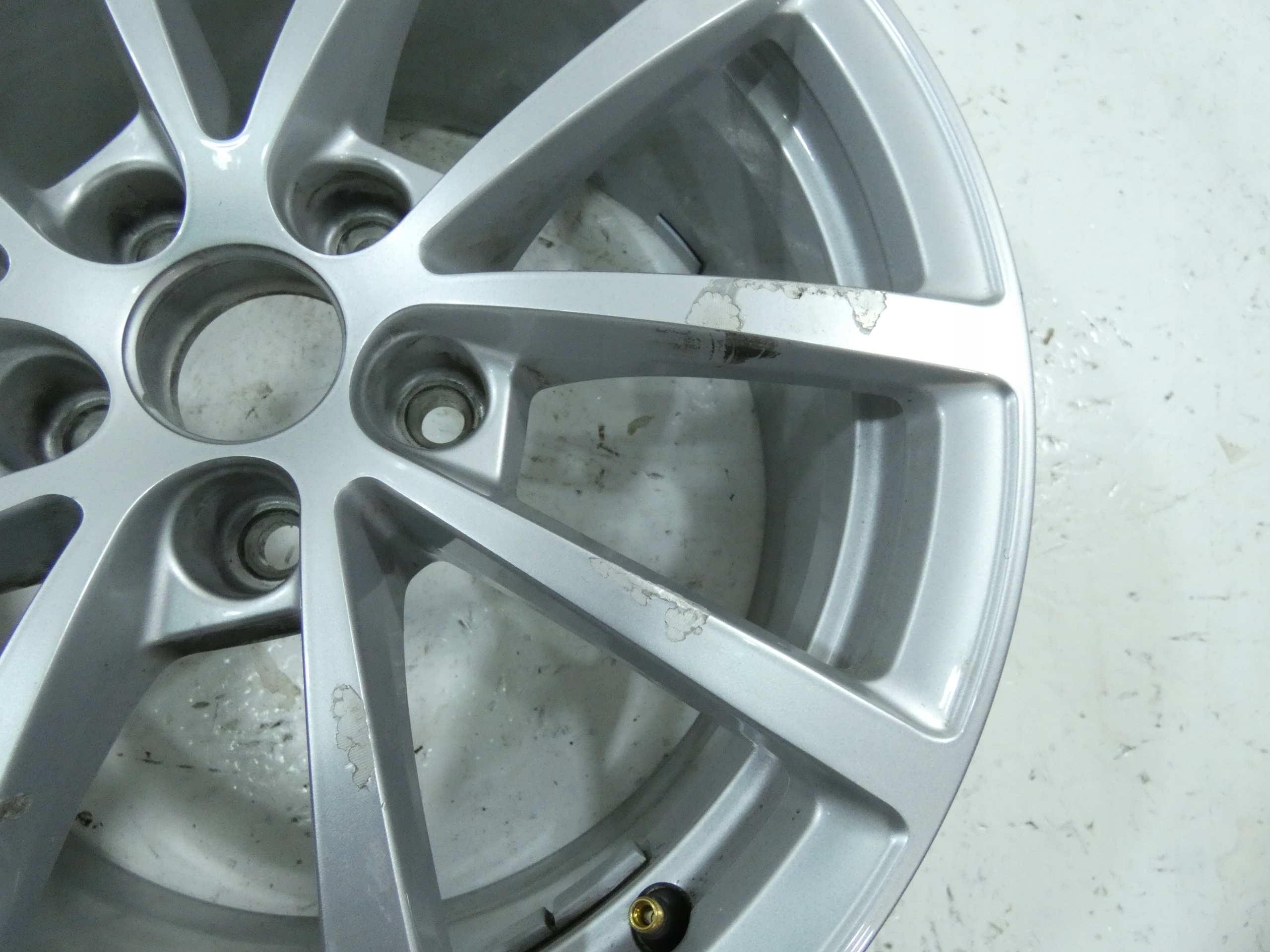 Audi aluminium disc 17 4K0601025