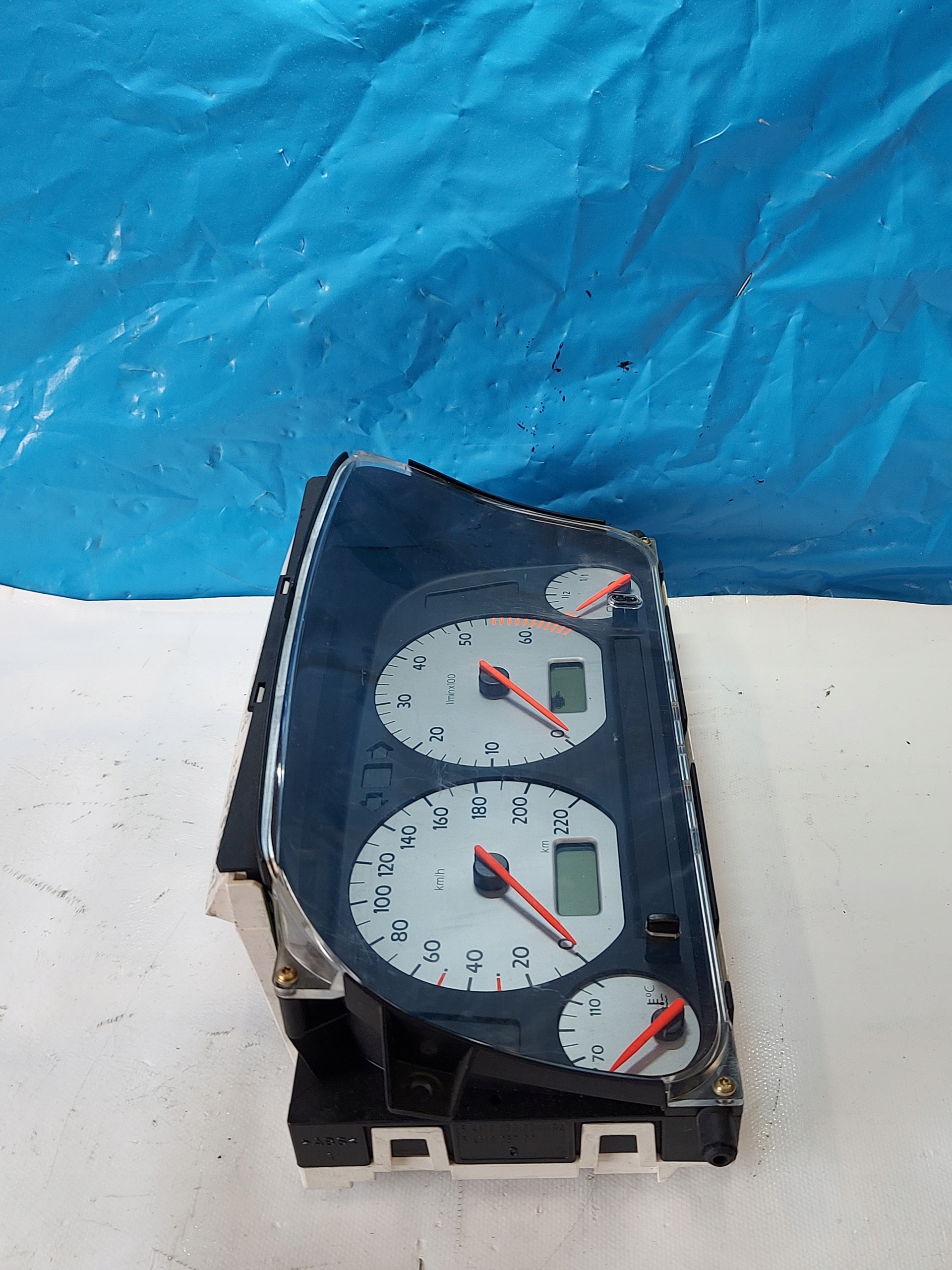 dials clock GOLF III 1.6 B 1H0919865A
