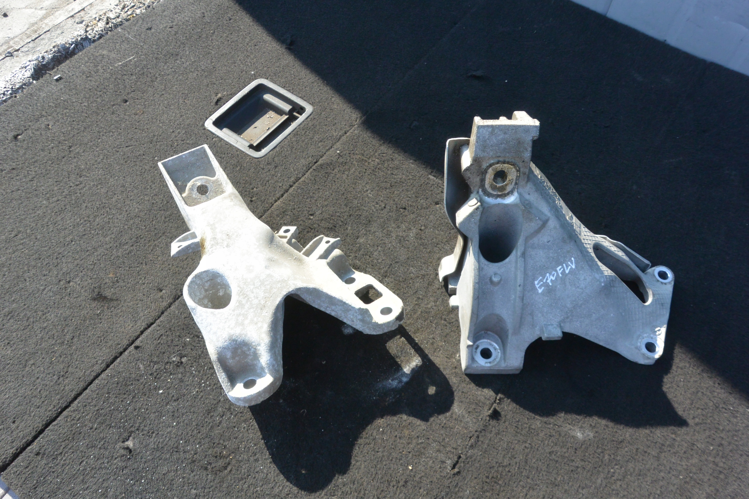 engine mount right left BMW X5 X6 E70 E71 F15 F16 N55 KOMPLET