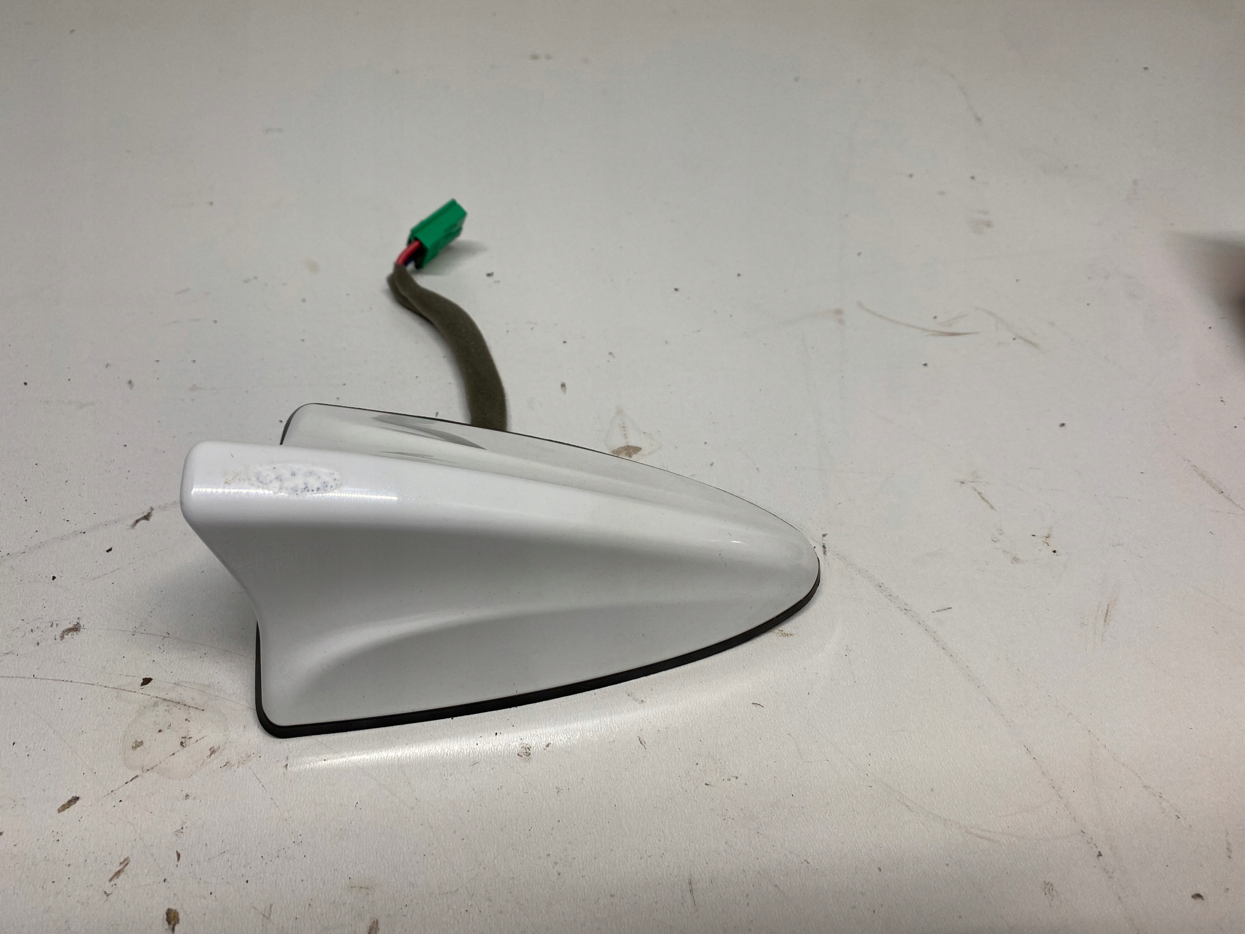 ANTENA dach NAVI GPS KIA CEED II HB 12-18 96210-A2500