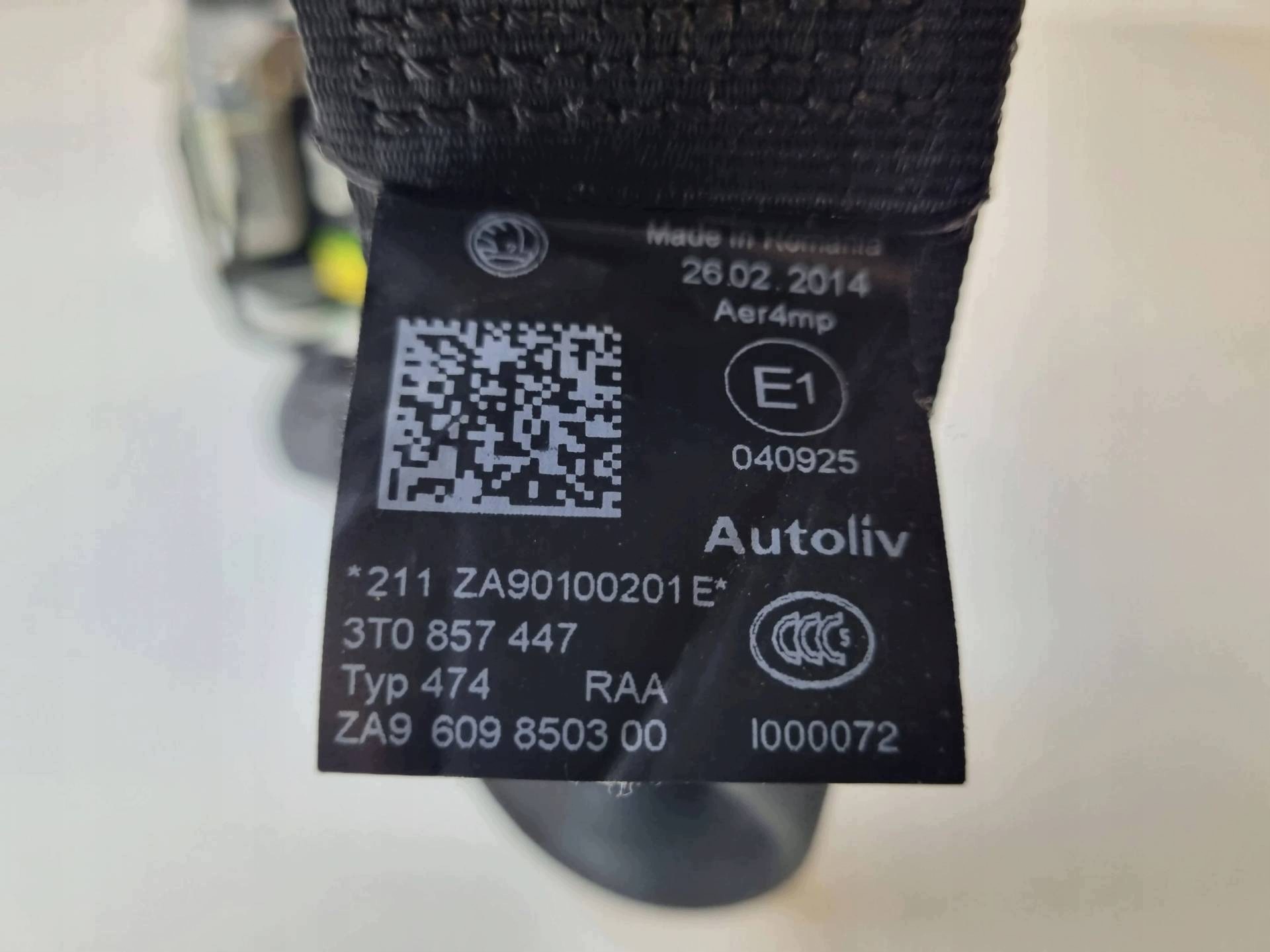 Gurten Sicherheits heck Skoda Superb 2 facelift 3T 2014 3T0857447