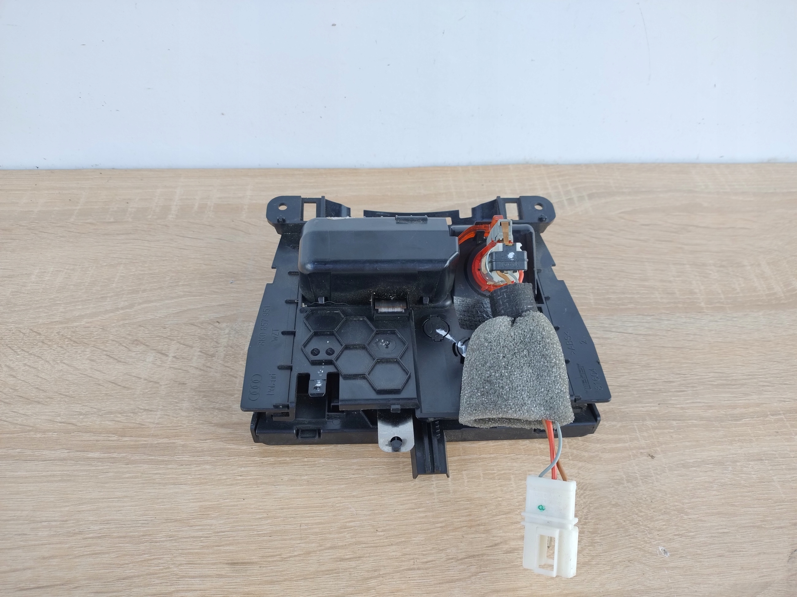 ashtray passenger compartment adapter AUDI A4 B8 A5 Q5 8K0857965 K85/688