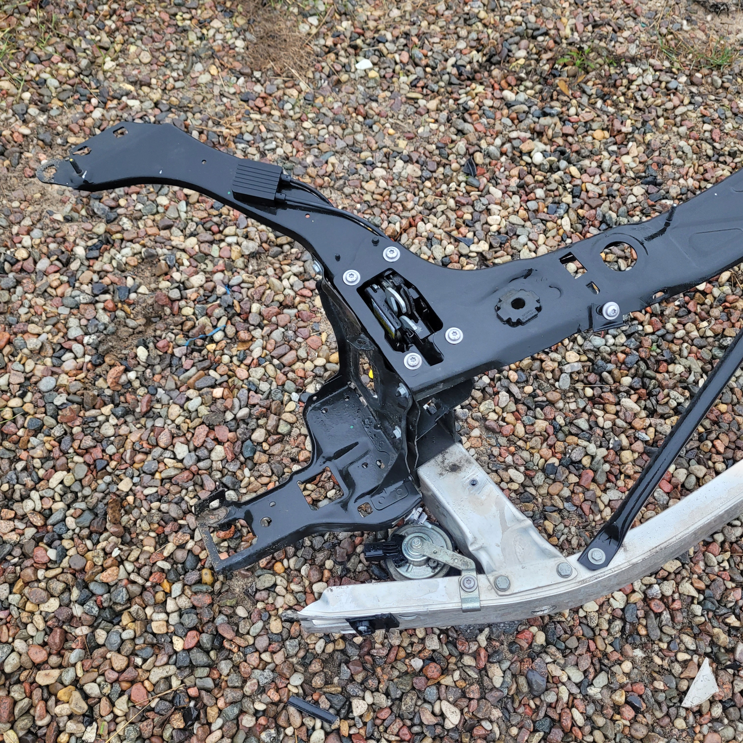 Schlossträger oben träger BMW 2 F46