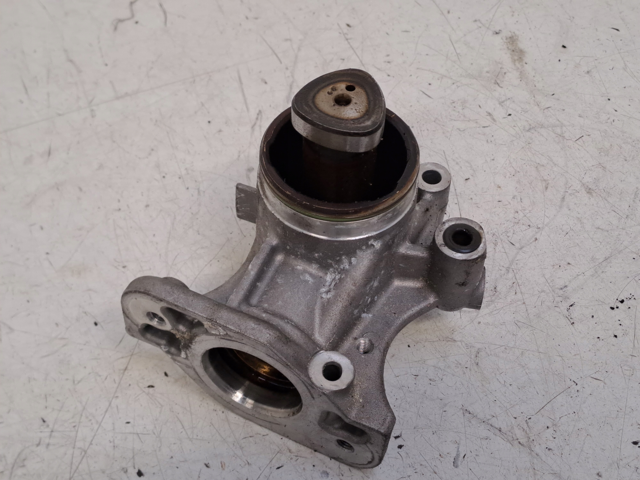 Naped pompy 7628021 BMW F20