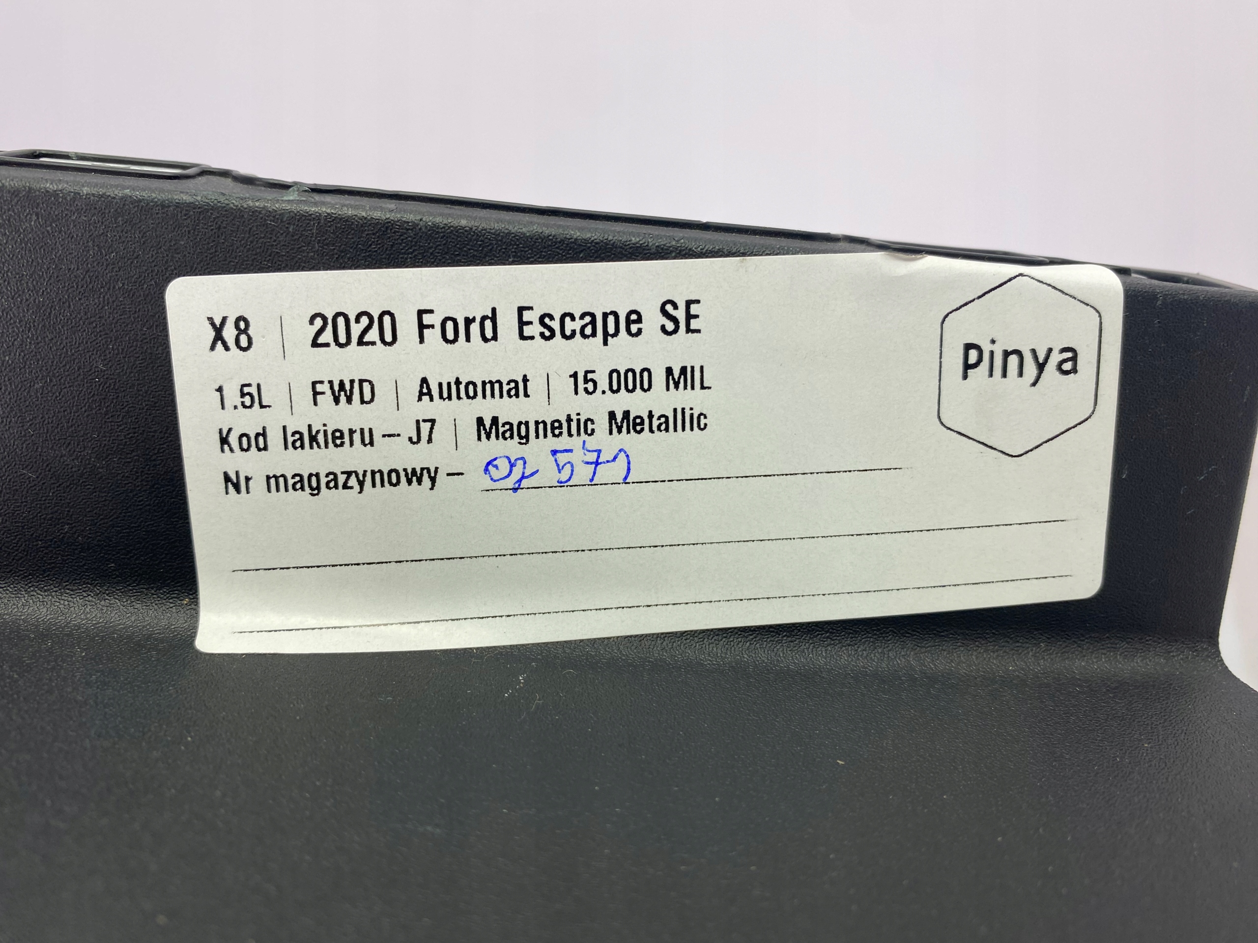 console panel zapalniczka Ford Escape 2020+ Kuga MK3 USA
