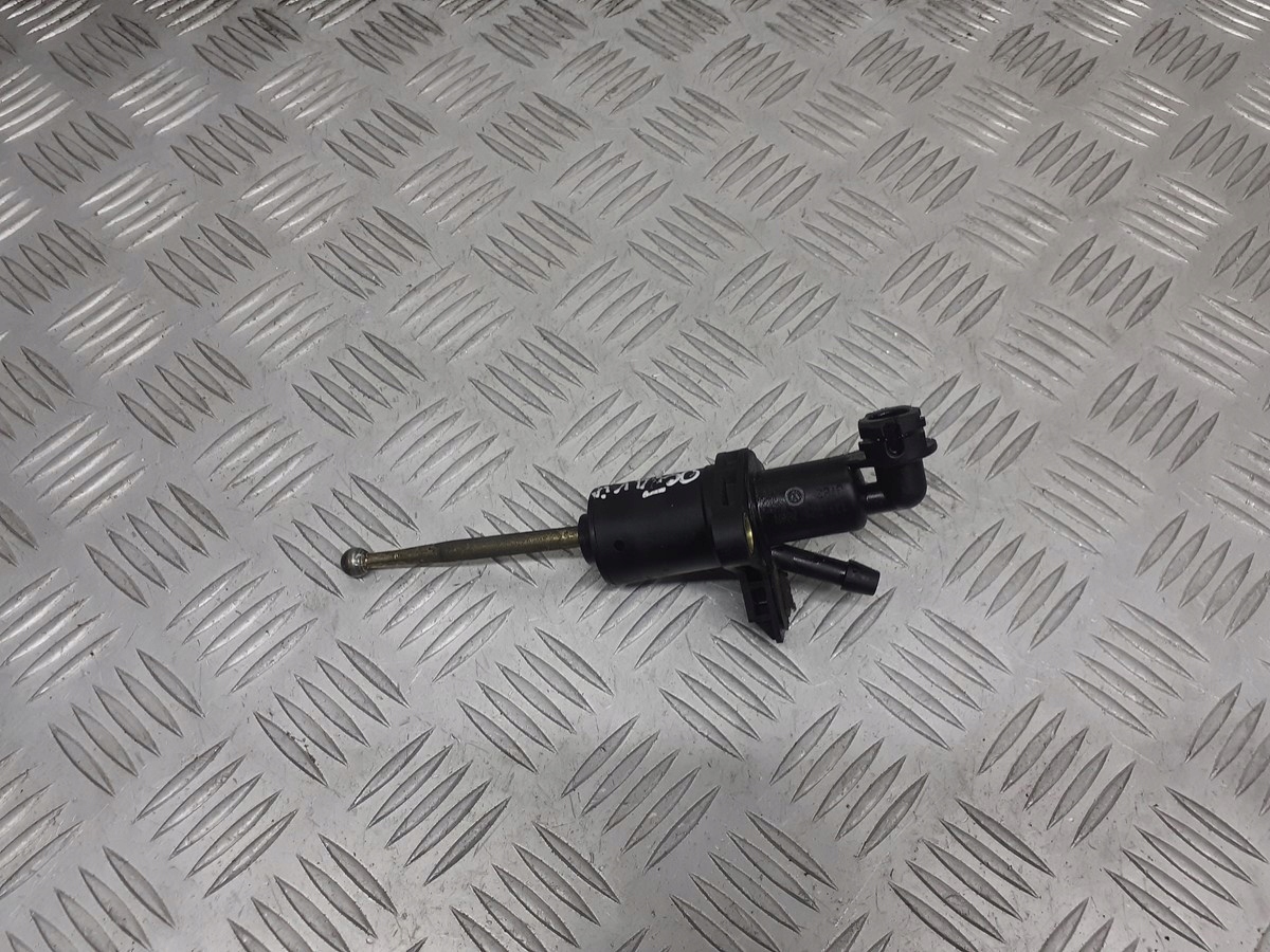 POMPKA SPRZĘGŁA SKODA OCTAVIA I 1.9 TDI Typ silnika Diesel