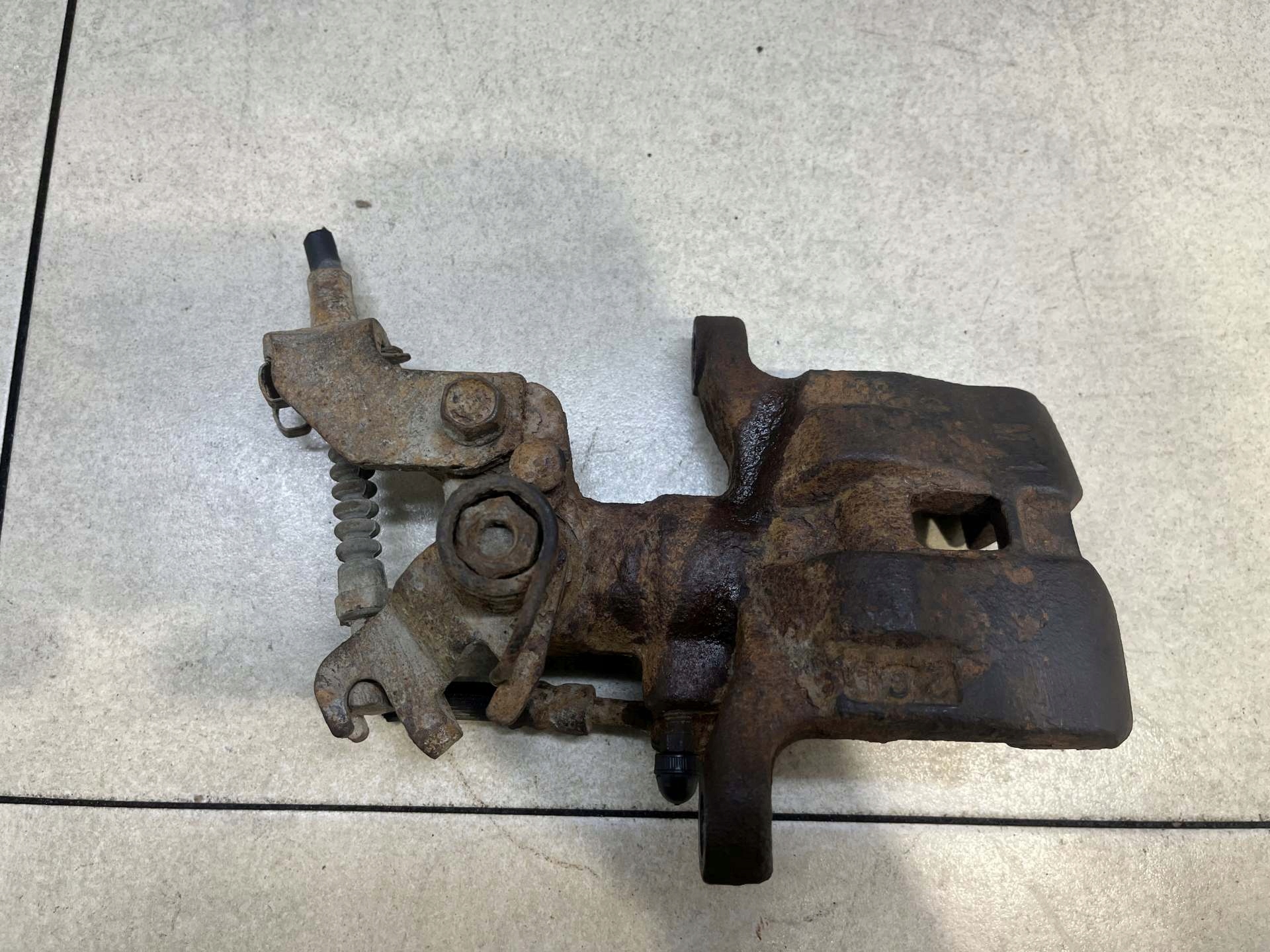 caliper brake right rear part MAZDA 6