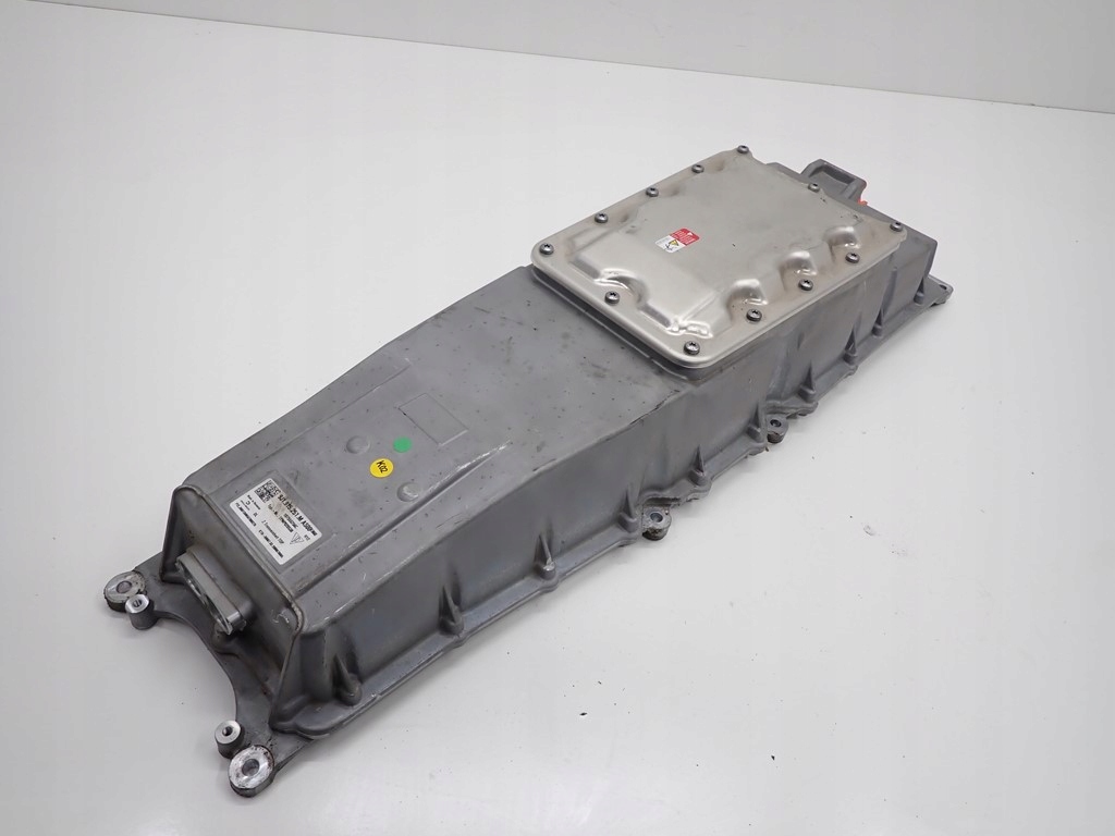 9J1915251M - БАТАРЕЯ ИЗОЛЯТОР БАТАРЕИ TAYCAN TURBO S 20R