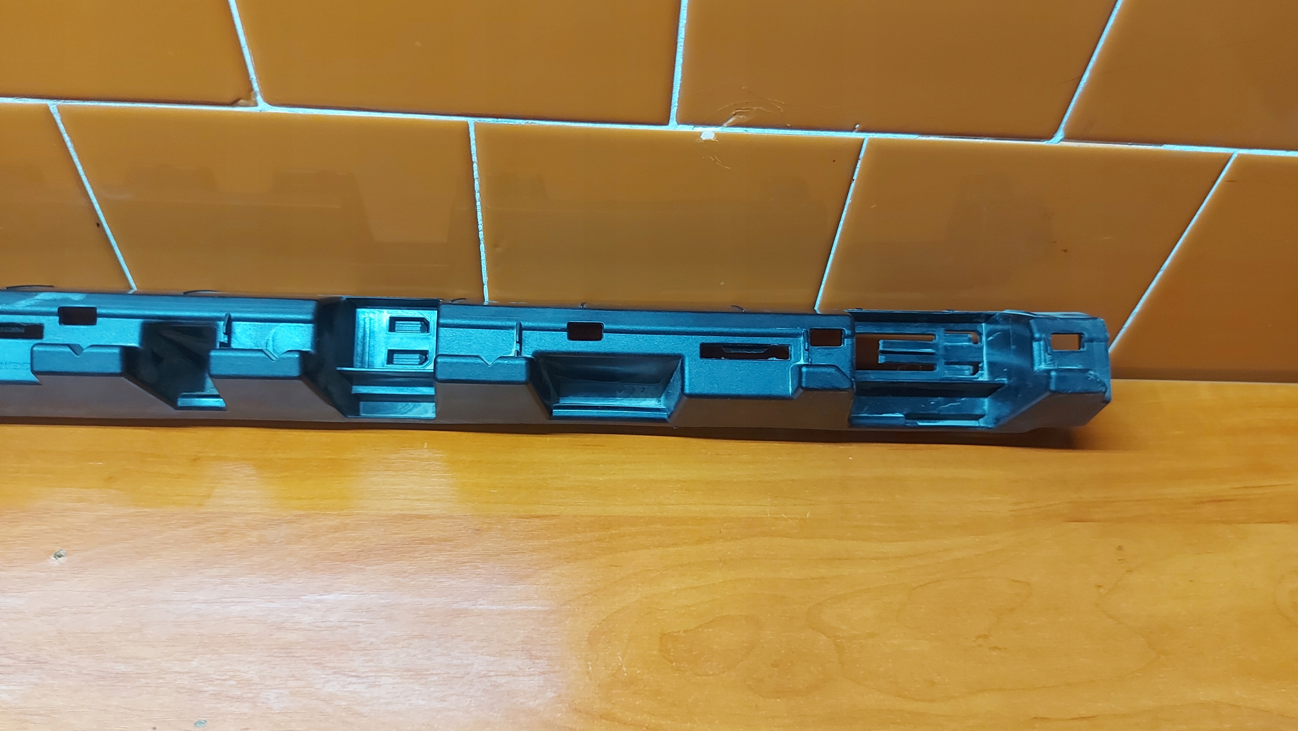 bumper bracket right central rear part rear VOLVO S60 II 19