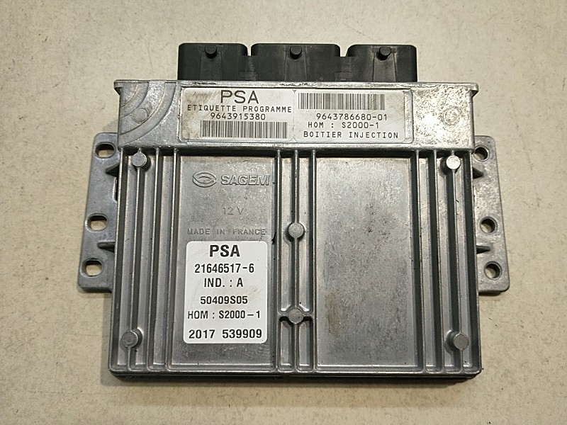 control unit of the engine CITROEN C5 1.8i 16V 9643915380