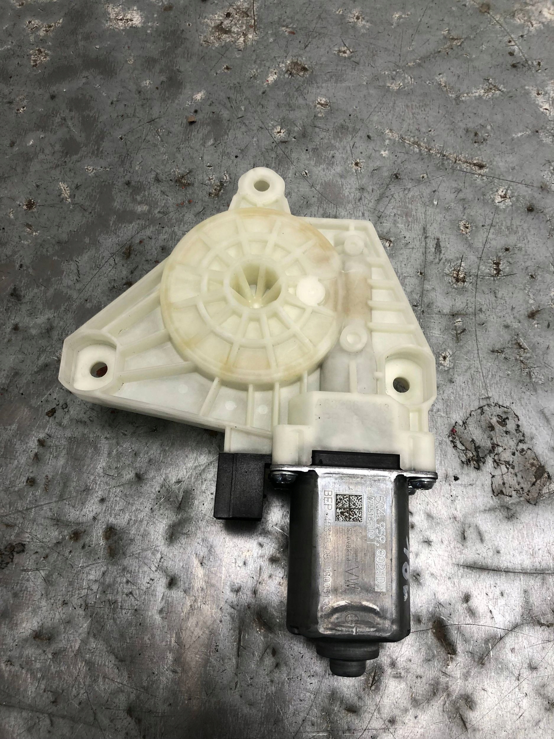 Motor Fenster links heck