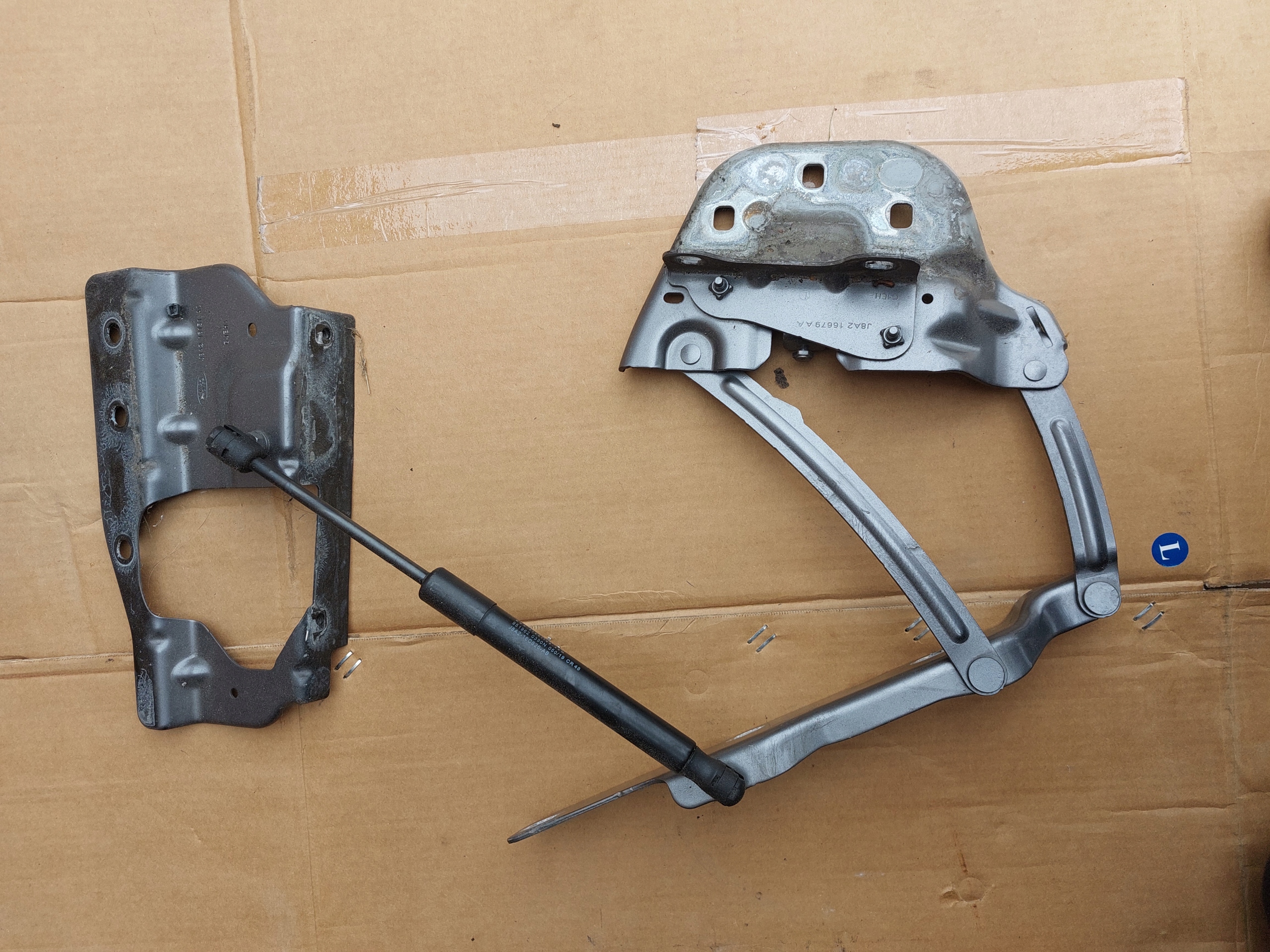 bonnet hinges RANGE ROVER VELAR 19r right left J8A2-16800-AF J8A2-16801-AF
