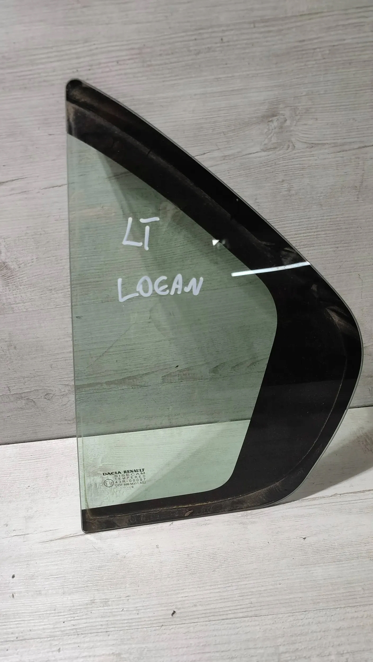 Dacia Logan II 2019r rear part side left window door