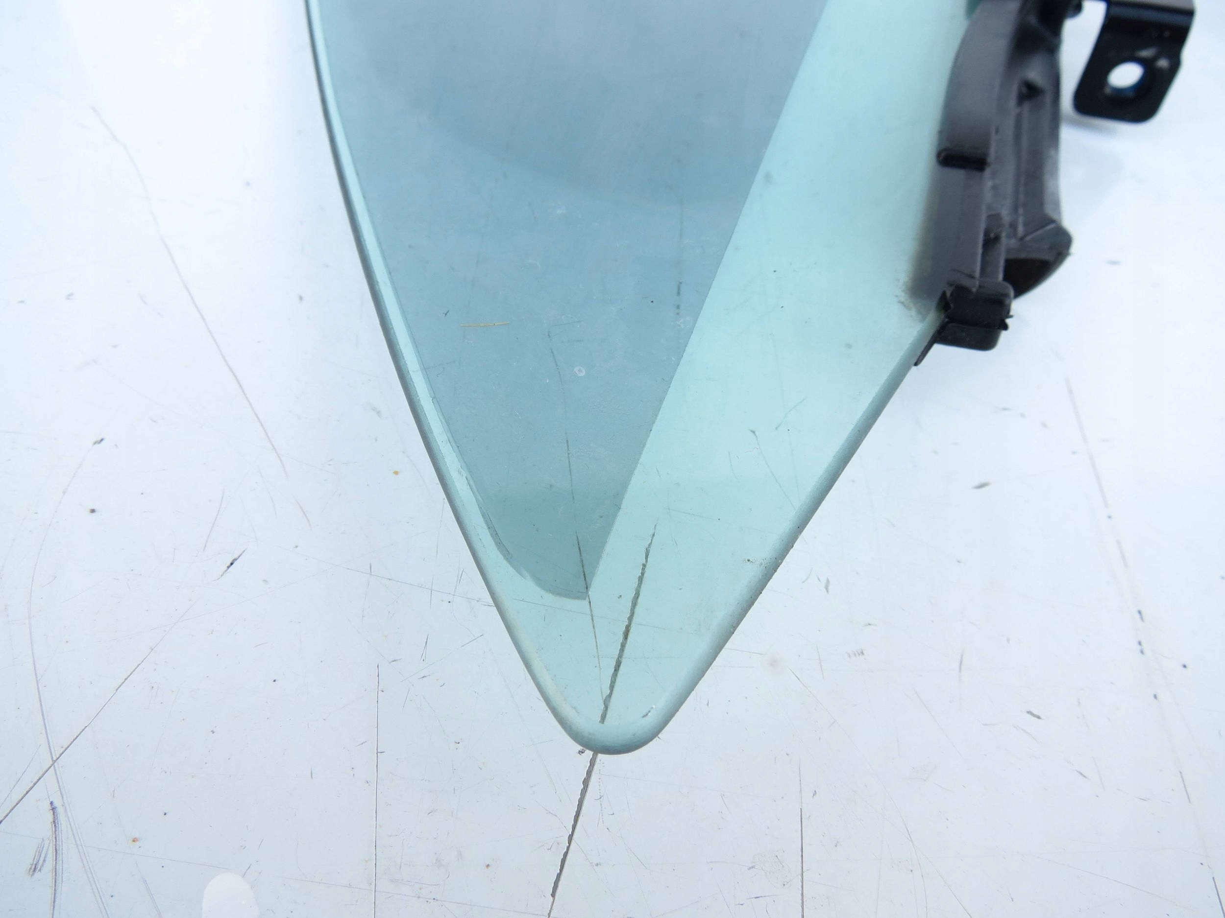 window bodywork left rear part MERCEDES-BENZ CLS C218 43R001026 E000184