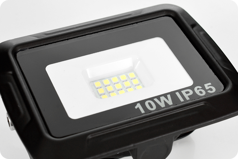 NAŚWIETLACZ HALOGEN LED 10W IP65 ZEWNĘTRZNY Jasność 800 lm