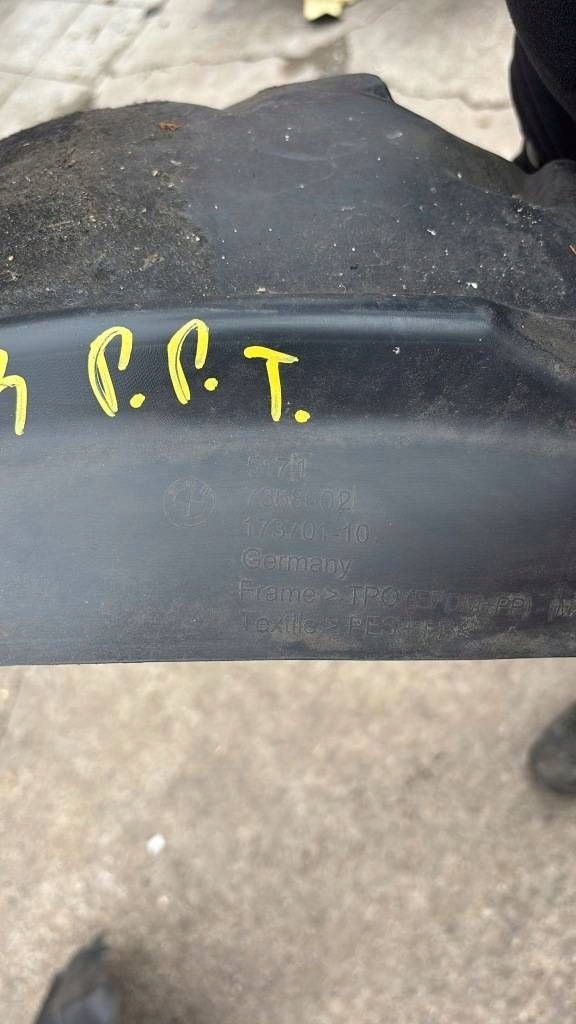 mudguard front front side right BMW i3 7368600 7368602 KOMPLET