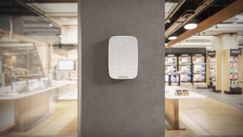 Bezprzewodowa klawiatura KeyPad Plus-W Ajax system Stan opakowania oryginalne