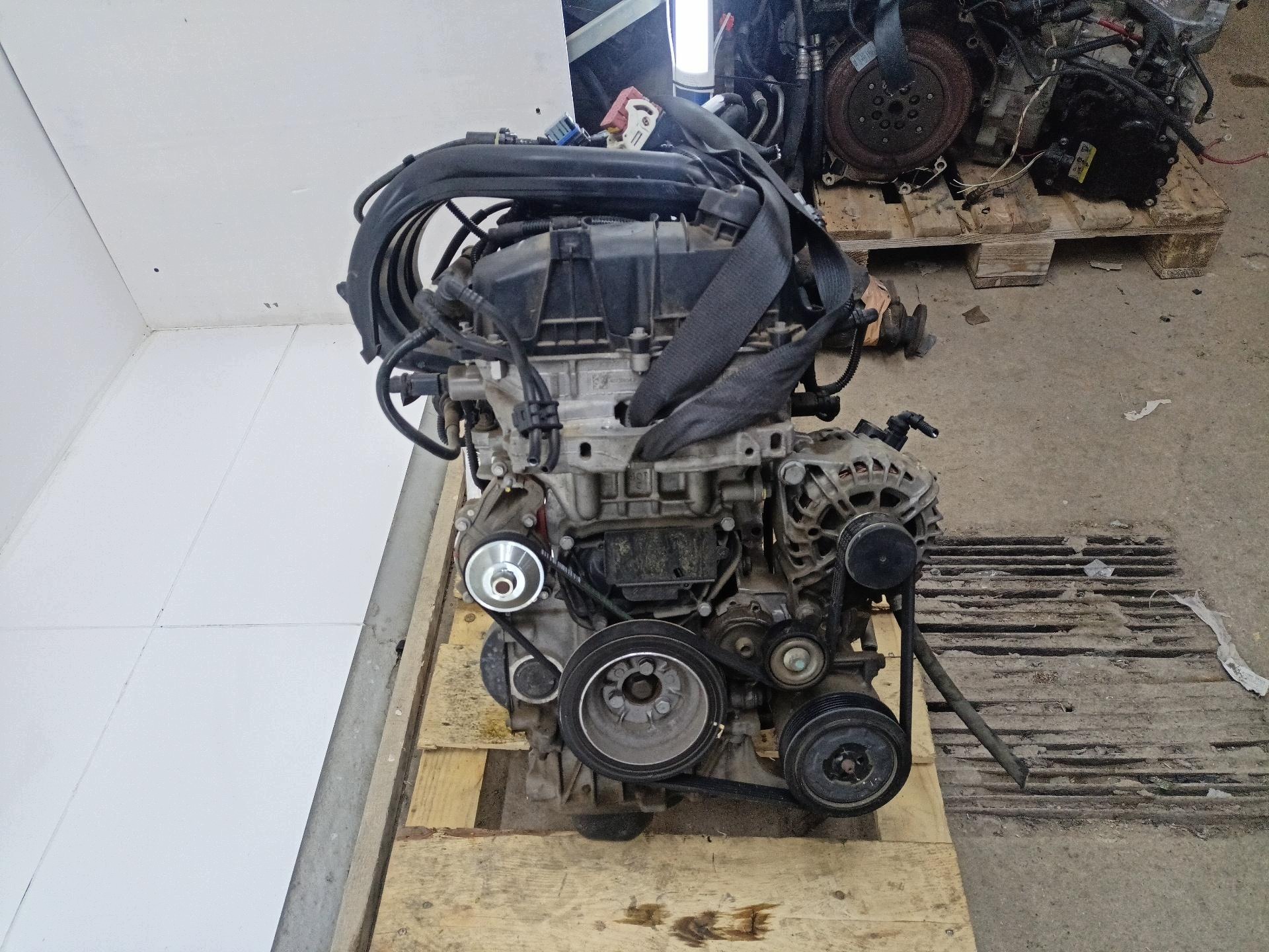 engine complete Citroen C3 2 facelift 2013 HM01