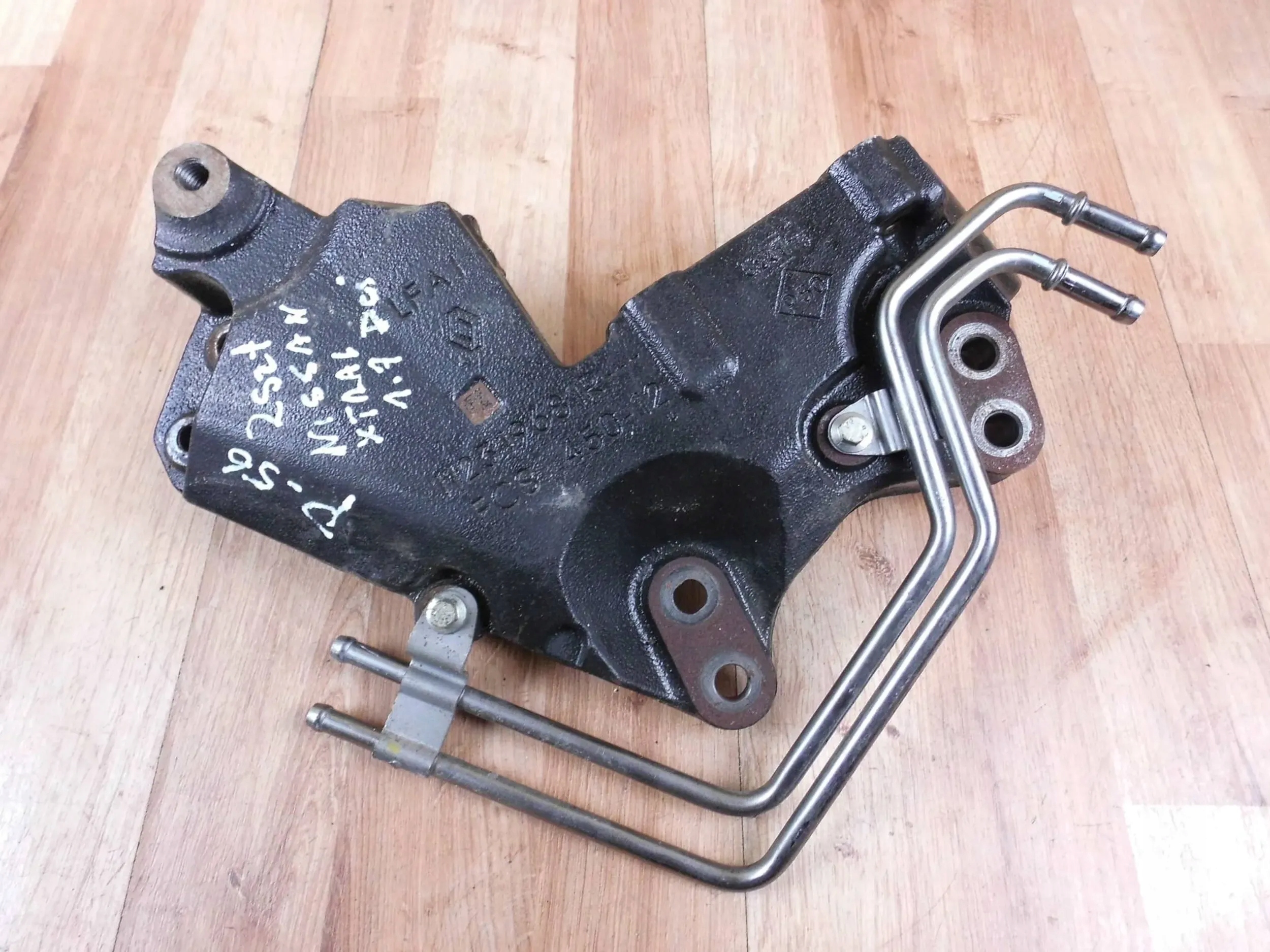 Nissan X-Trail T32 1.7DCI holder console engine mount 112319681R