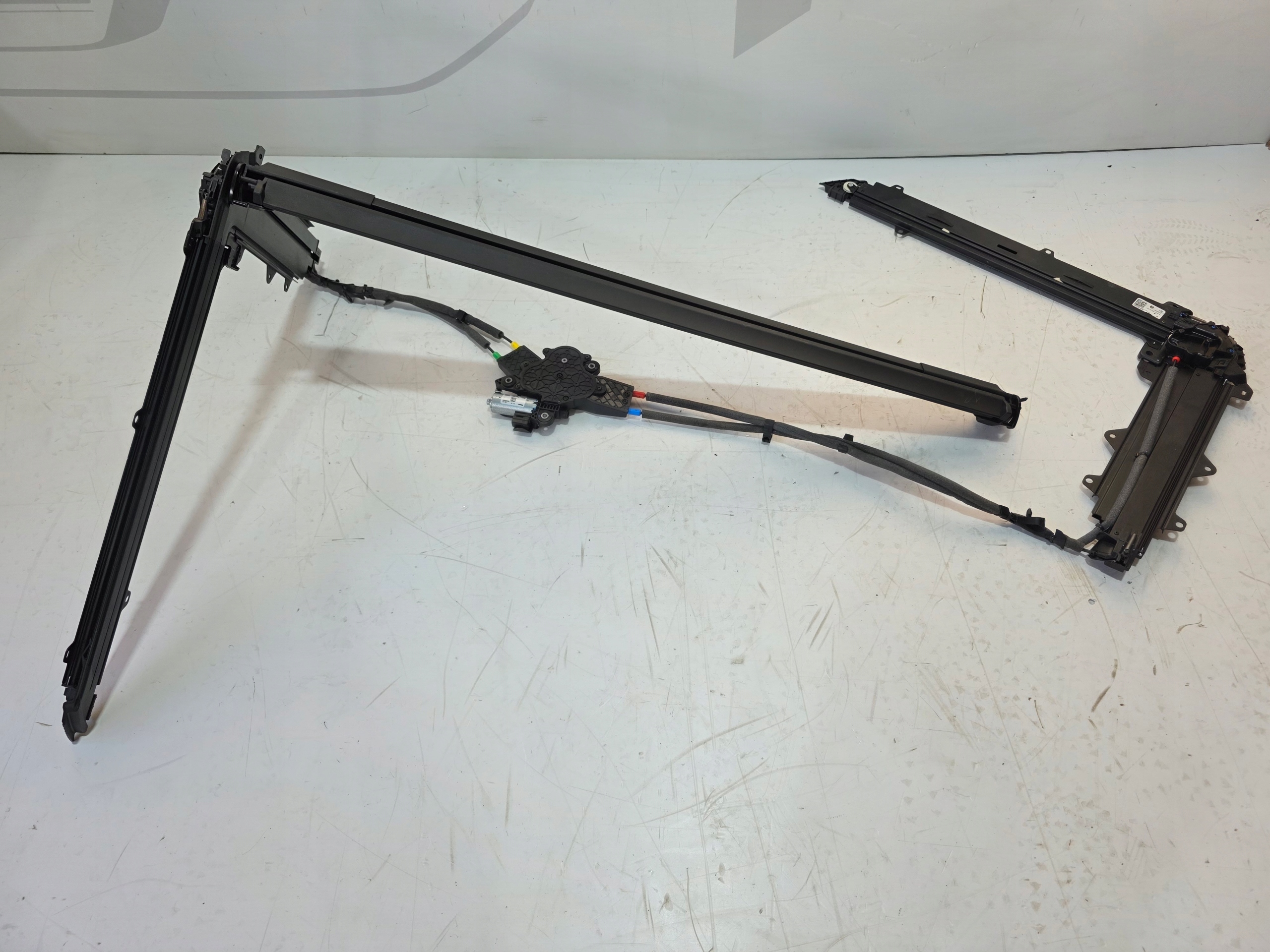 PROWADNICE boot blinds BMW X5 G05 LCI 9929003 7483960