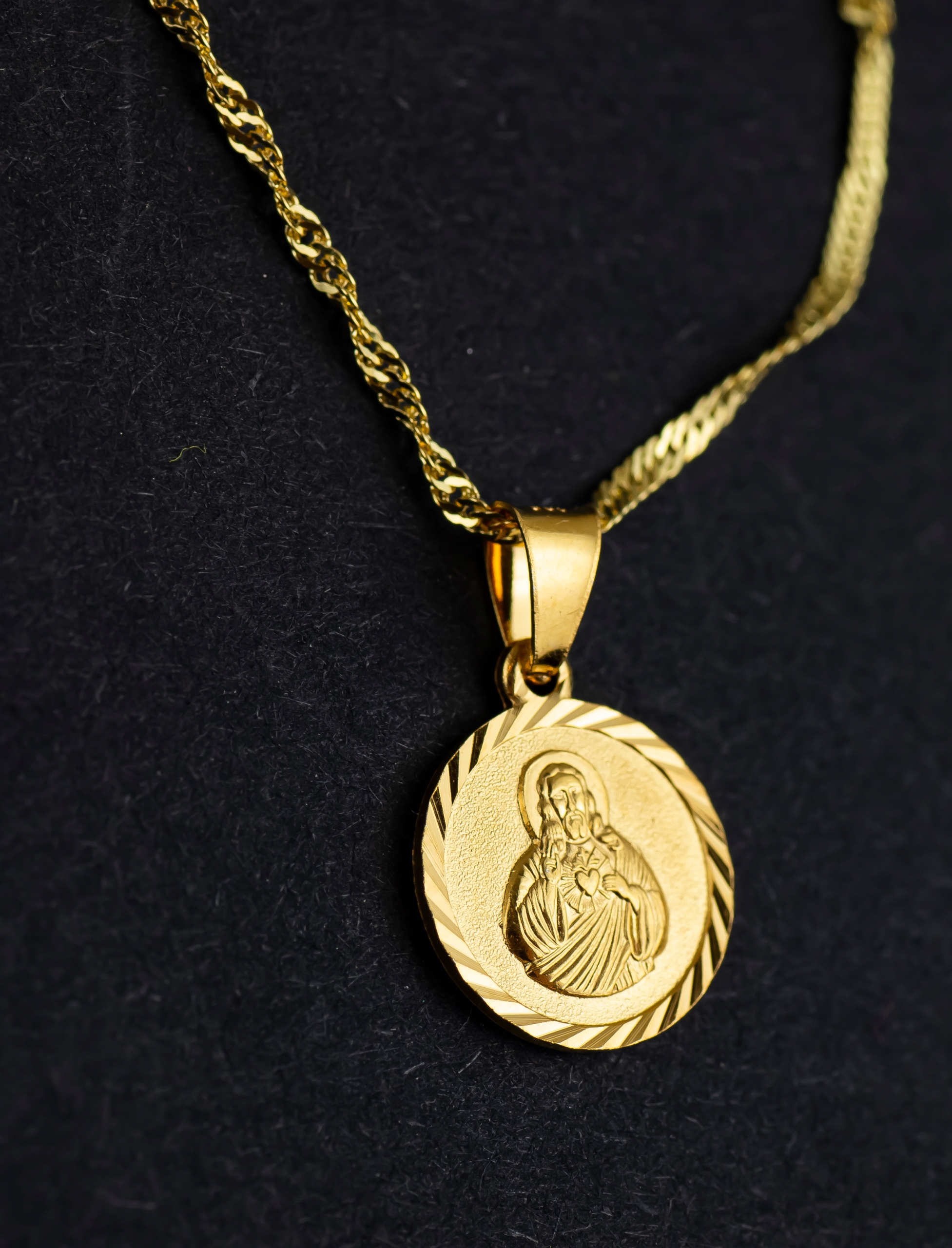 SREBRO ZŁOTY ŁAŃCUSZEK KOMUNIJNY Szkaplerz Medalik Marka Eve Art